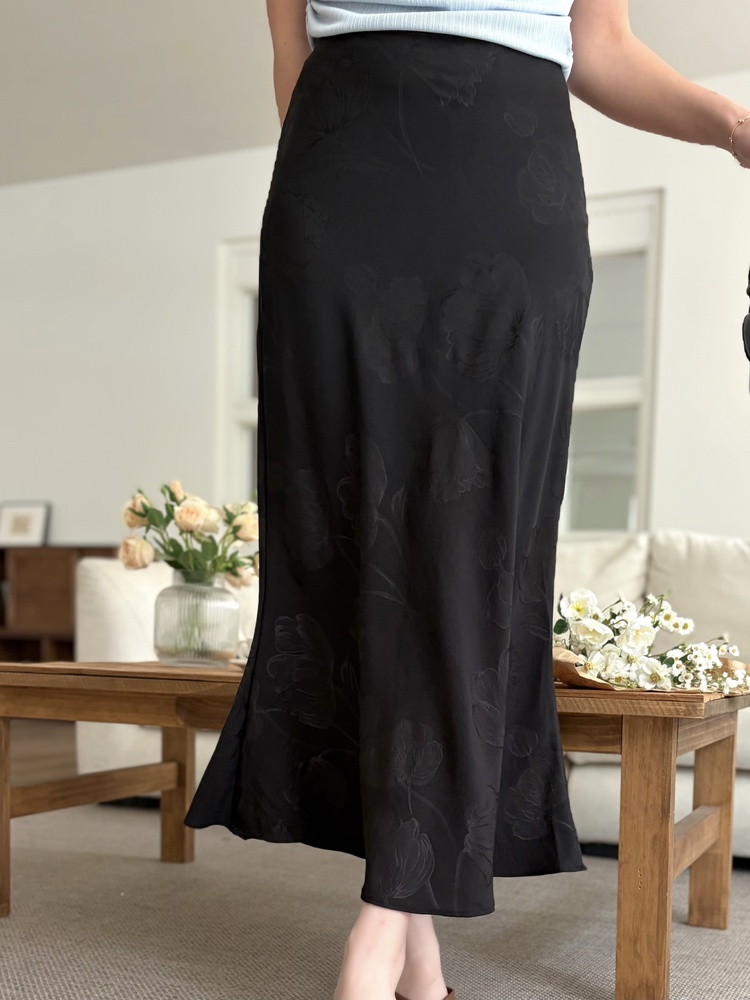 Floral Silky Skirt (Black)