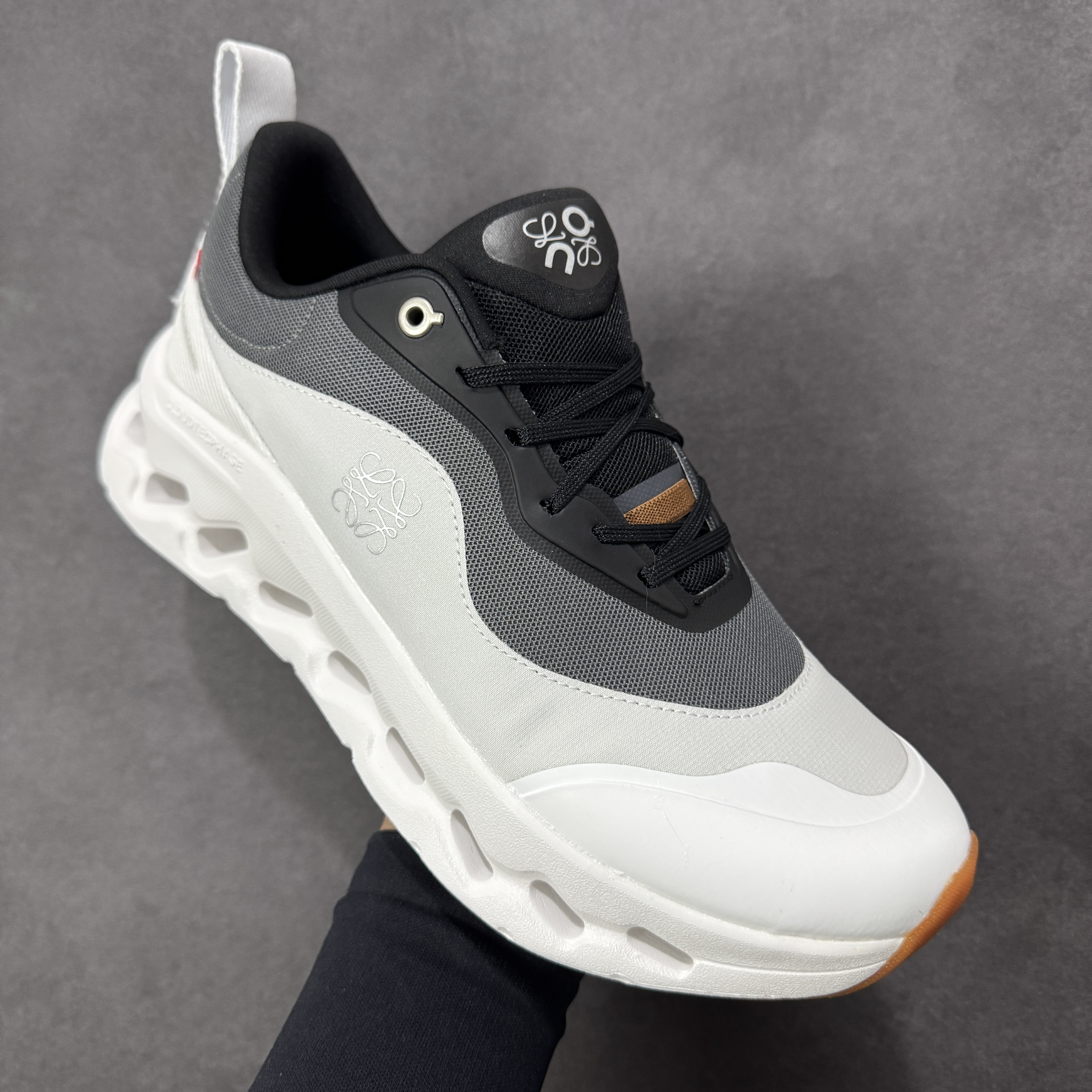 On Running Cloudtilt 2LOEWE 