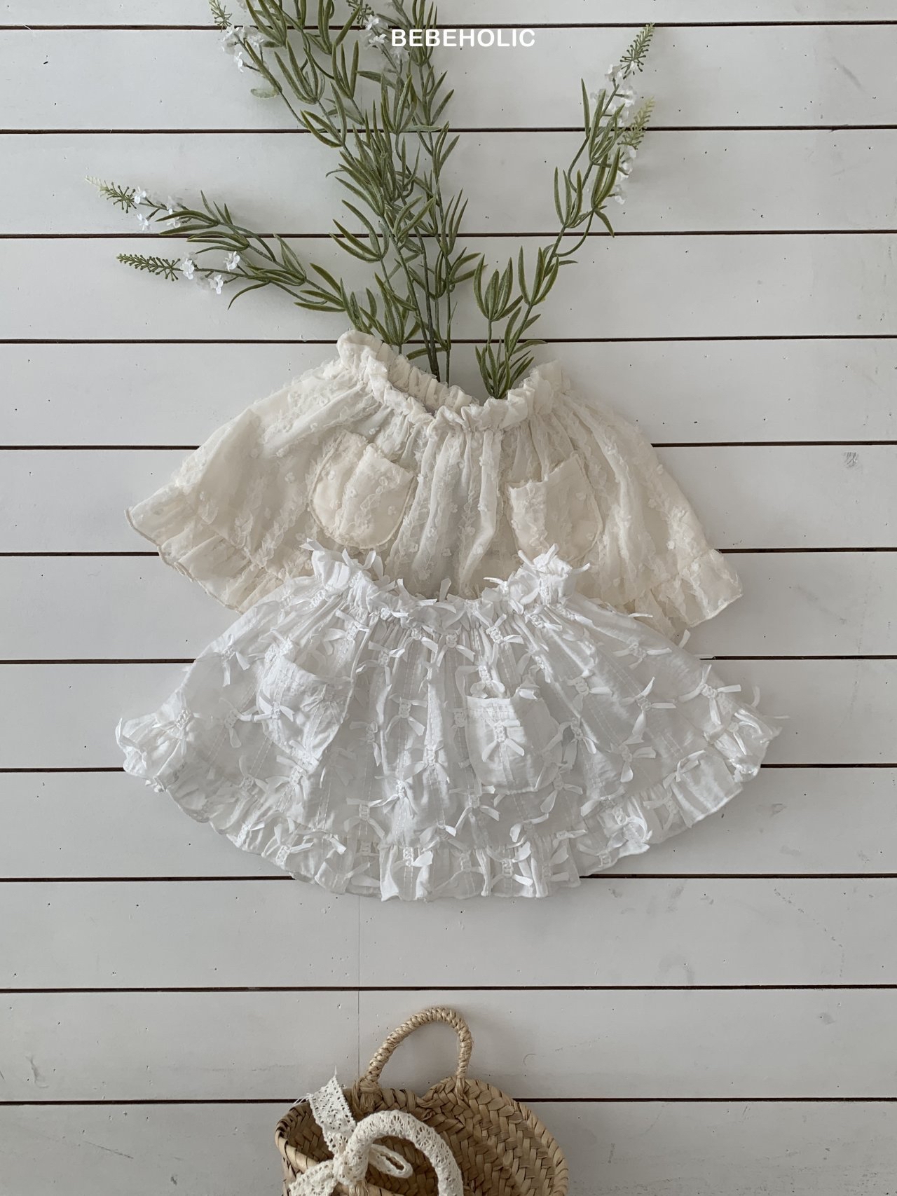 🌸預訂 韓國直送🌸🇰🇷BEBEHOLIC兩色法式絲帶蕾絲半身裙