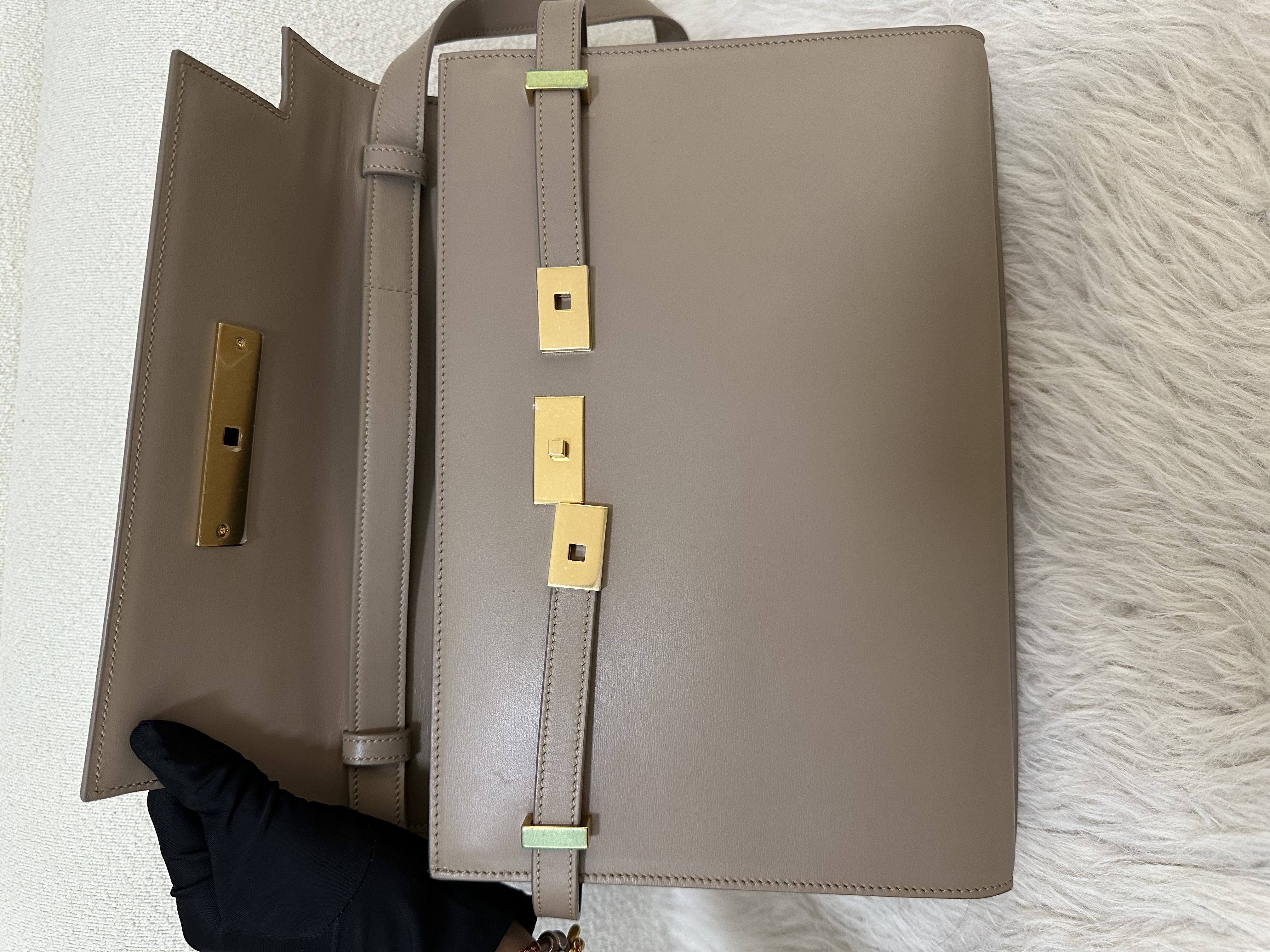 Pre-Owend YSL Manhattan Box / Product Code: 26022420