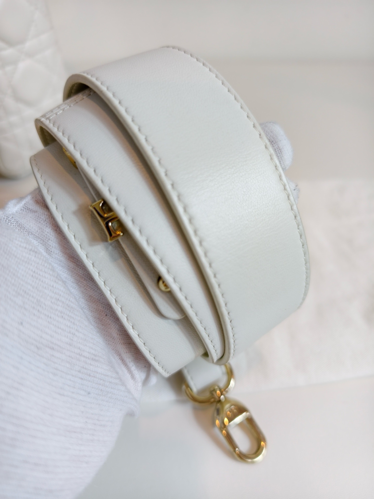 【預訂貨品】Dior Lady Dior 白色四格戴妃包