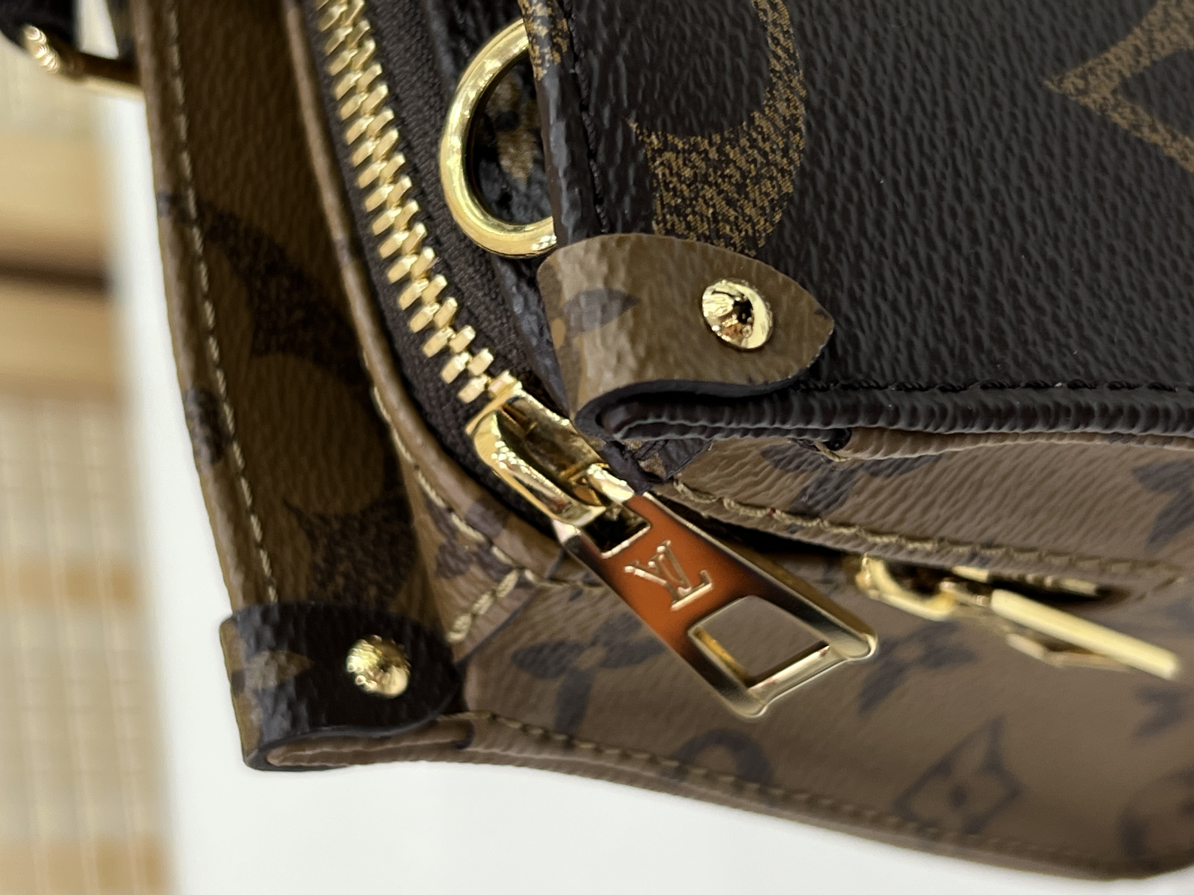 直播貨品 |  [1個-$100 2個-$300］GG52