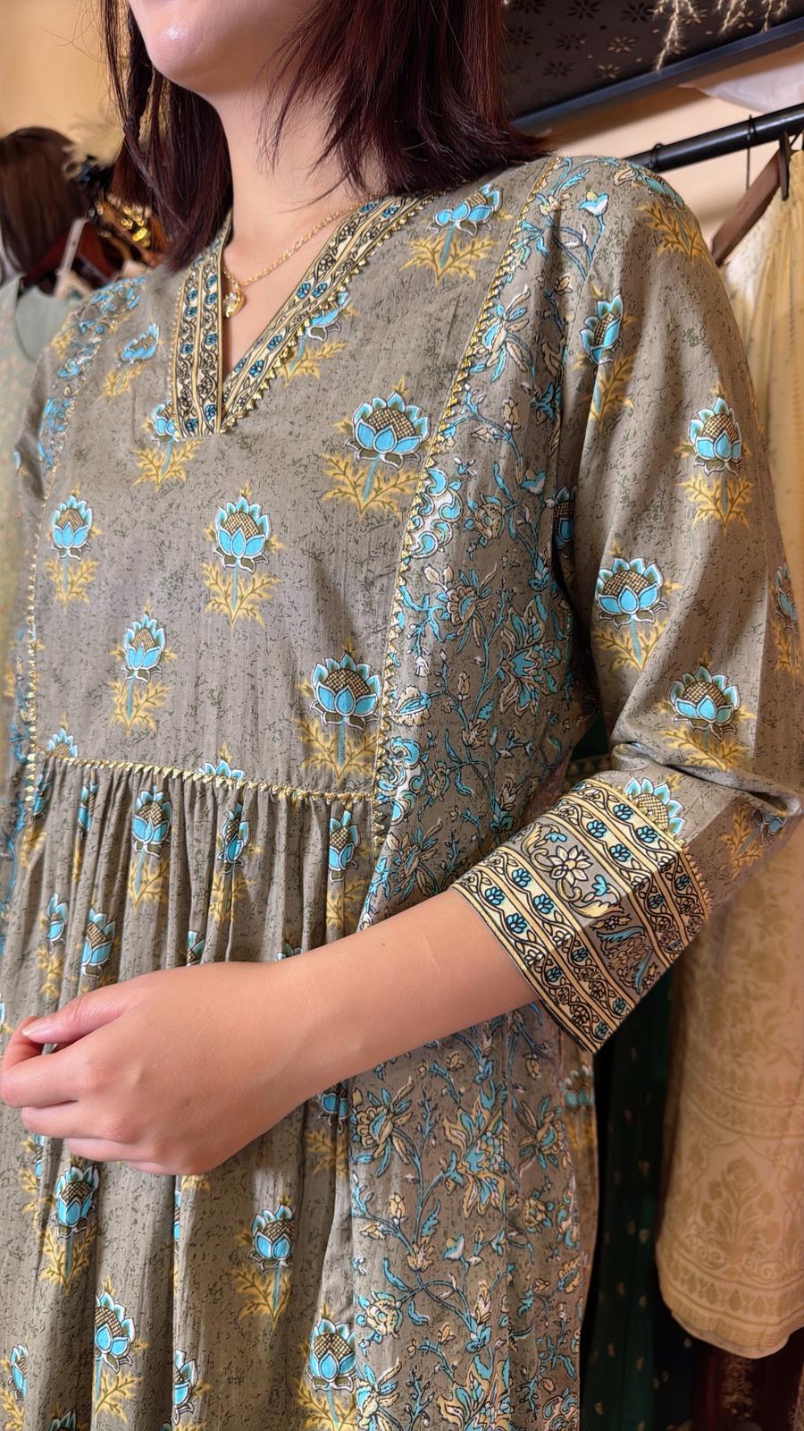 Grey Green Blockprint Mid OP #1403