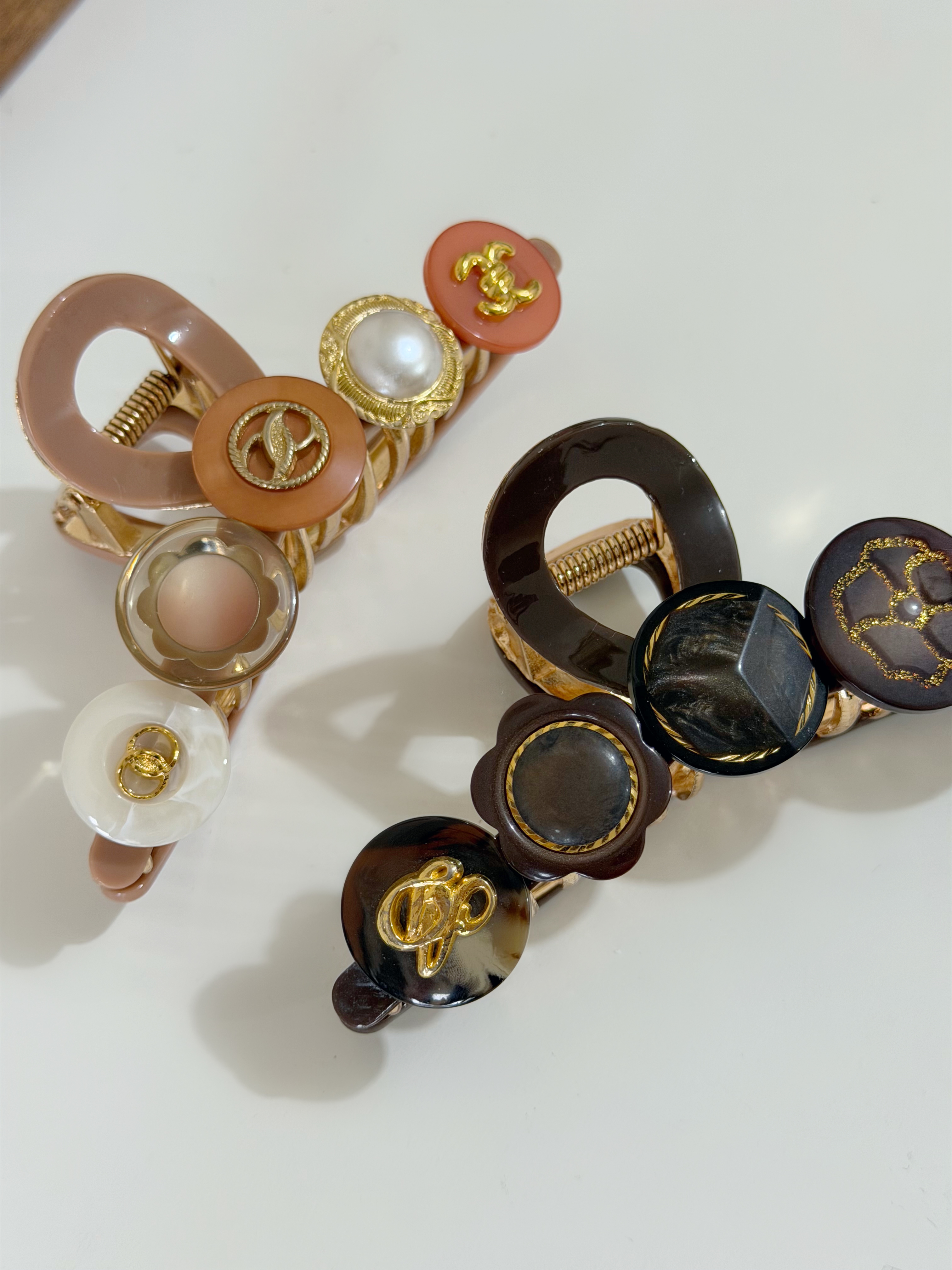 復古鈕扣髮夾/啡橙色系 12cm長