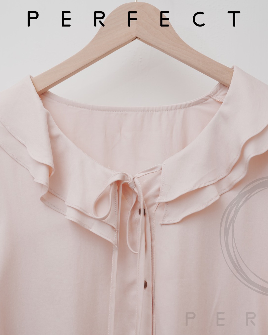 T0004_高貴面料五色大RUFFLE領上衣（溫柔粉）