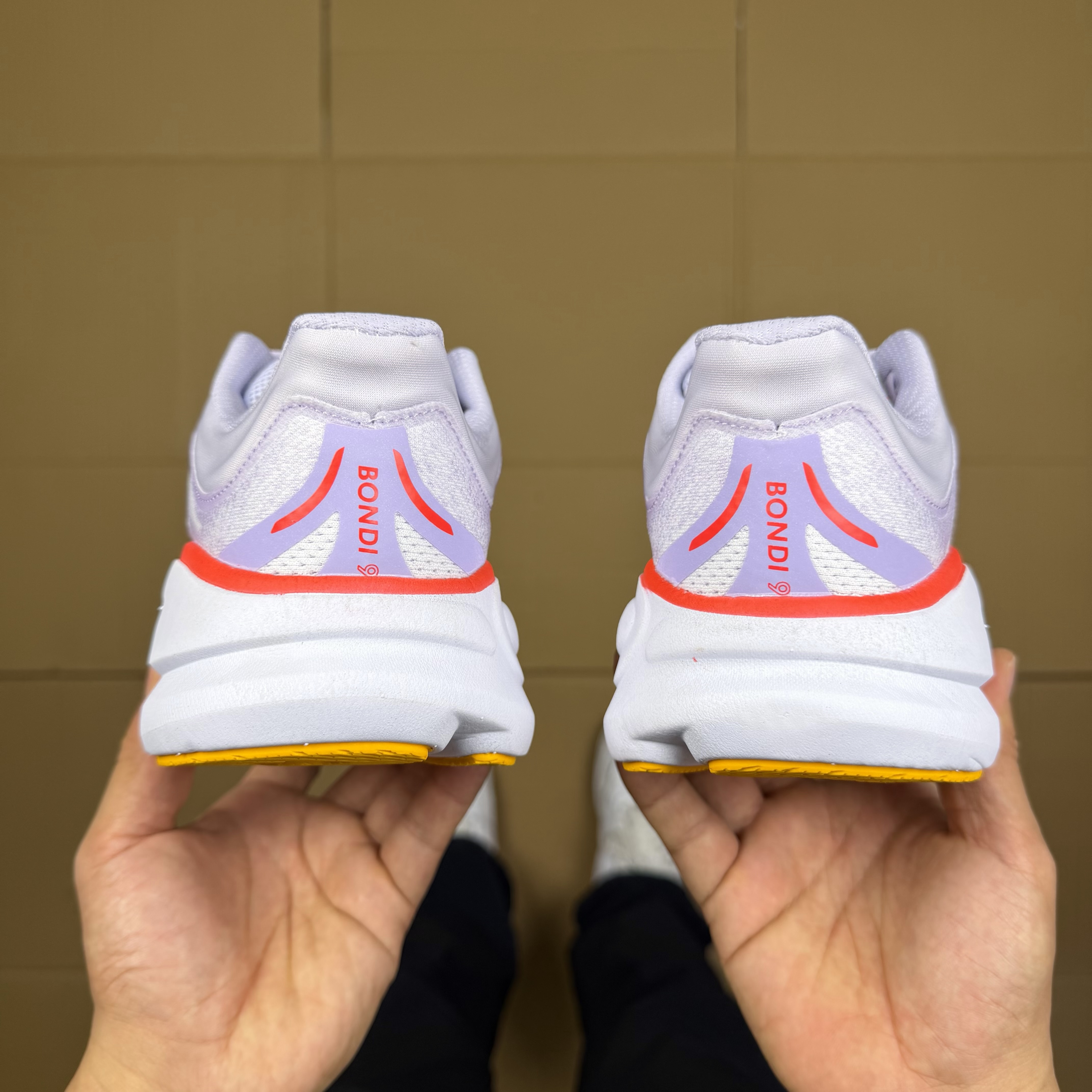 Hoka One One Bondi 9 