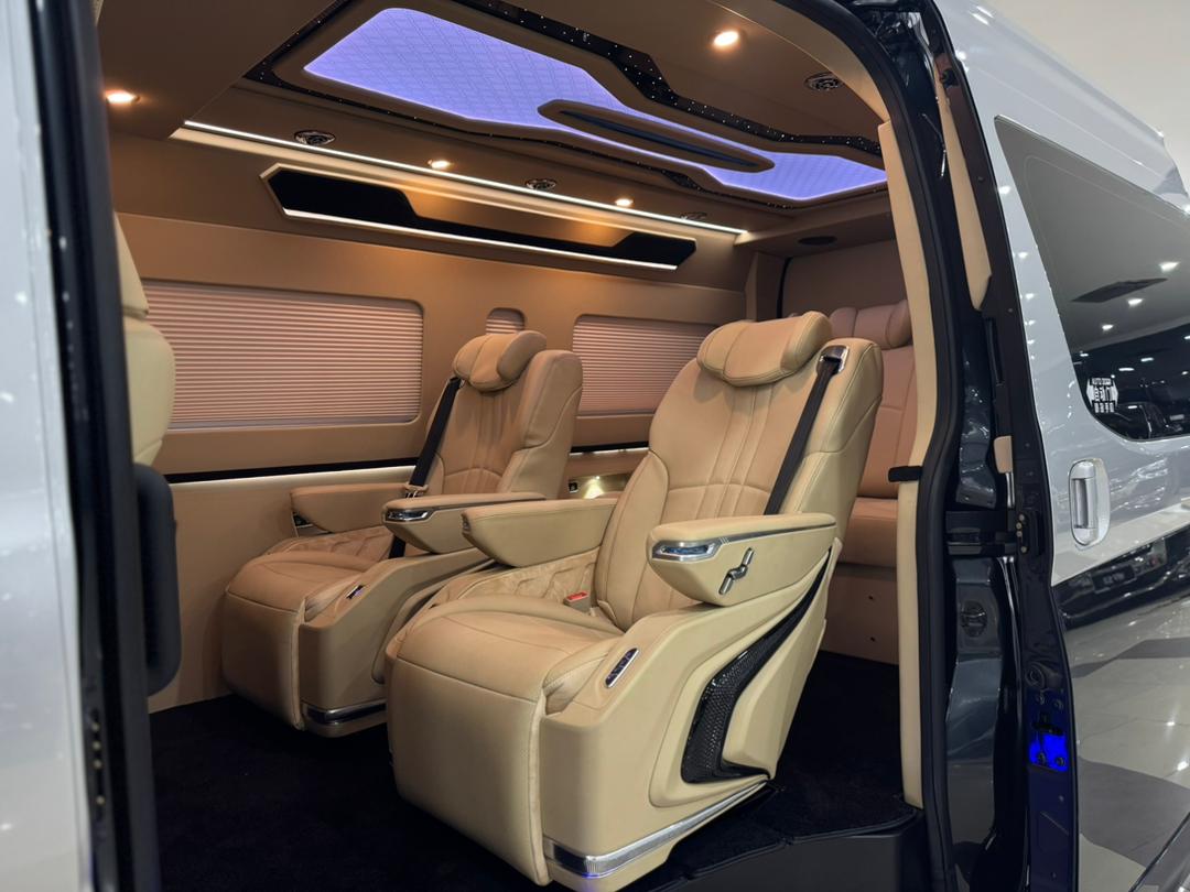 HIACE CRYSTAL 1.0 PILOT SEAT / UNI-ST-6009-HY