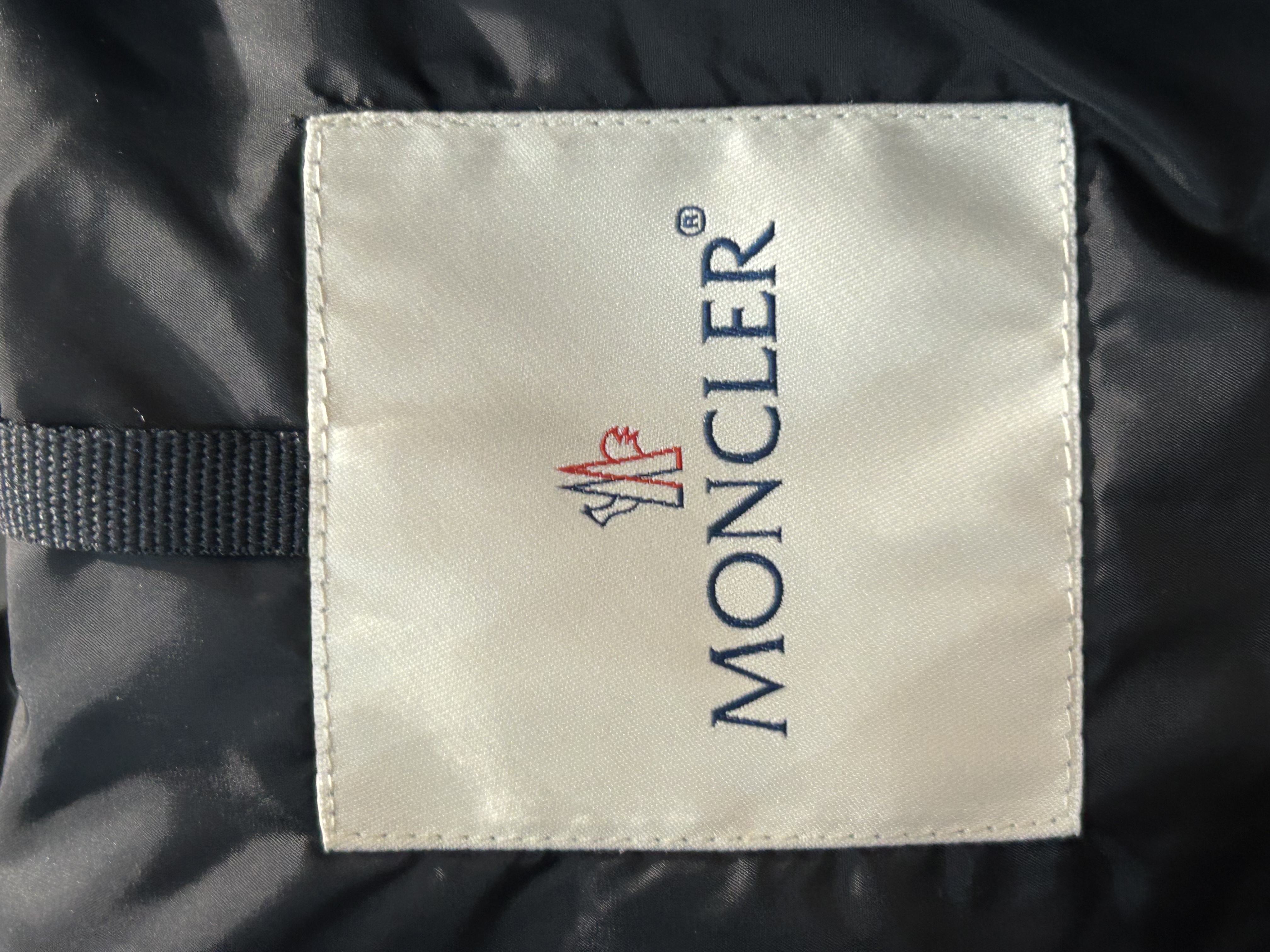 Moncler outer 黑色凌格紋羽絨 1碼 100%Authentic 98%new 