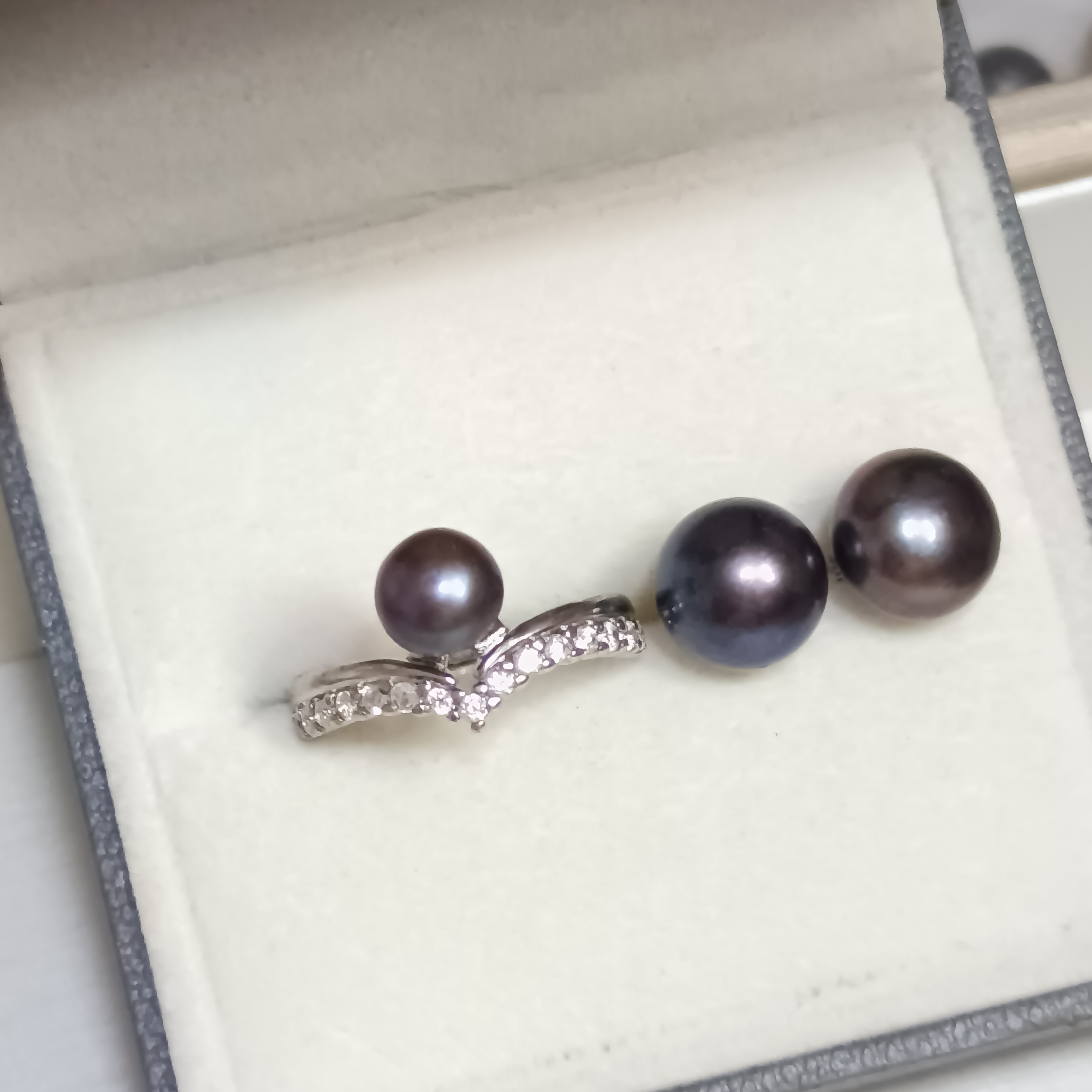 ✨特惠產品✨淡水優化黑色饅頭珠珍珠925銀耳釘戒指套裝