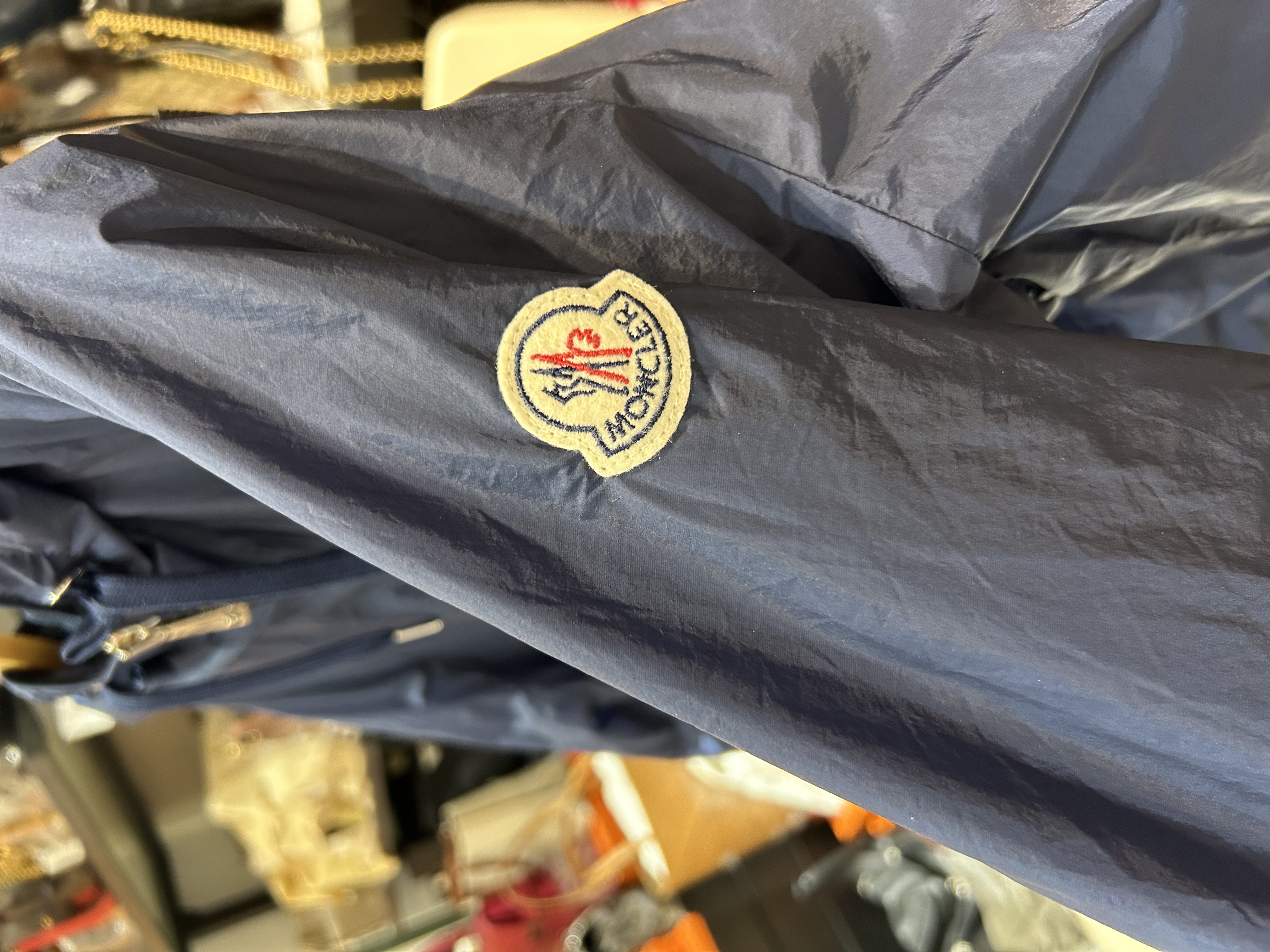Moncler outer size 3 拉鍊風褸100%Authentic 98%new 