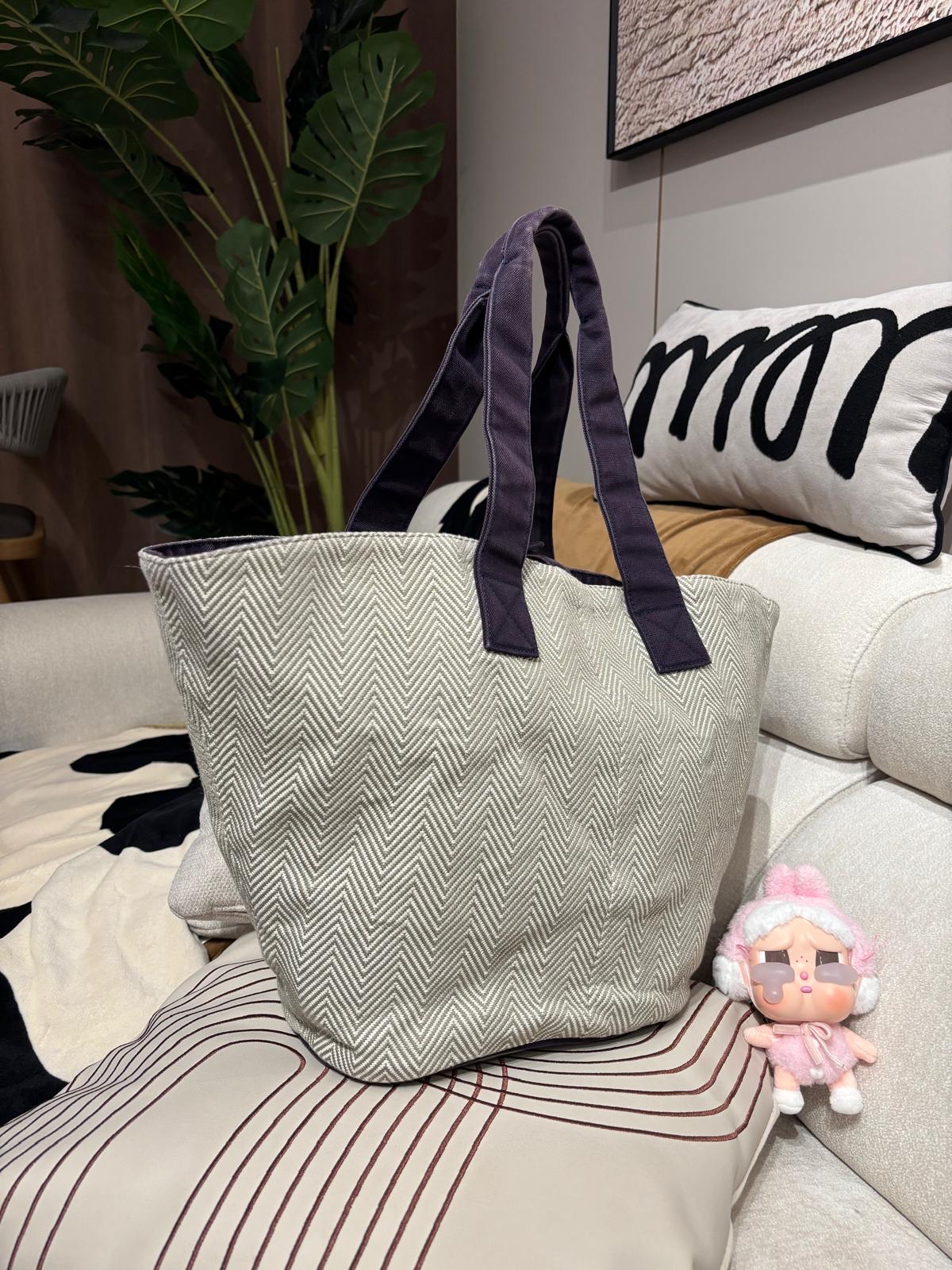 Hermes Reversible Panier De Plage PM Tote 100%Authentic, 95%New