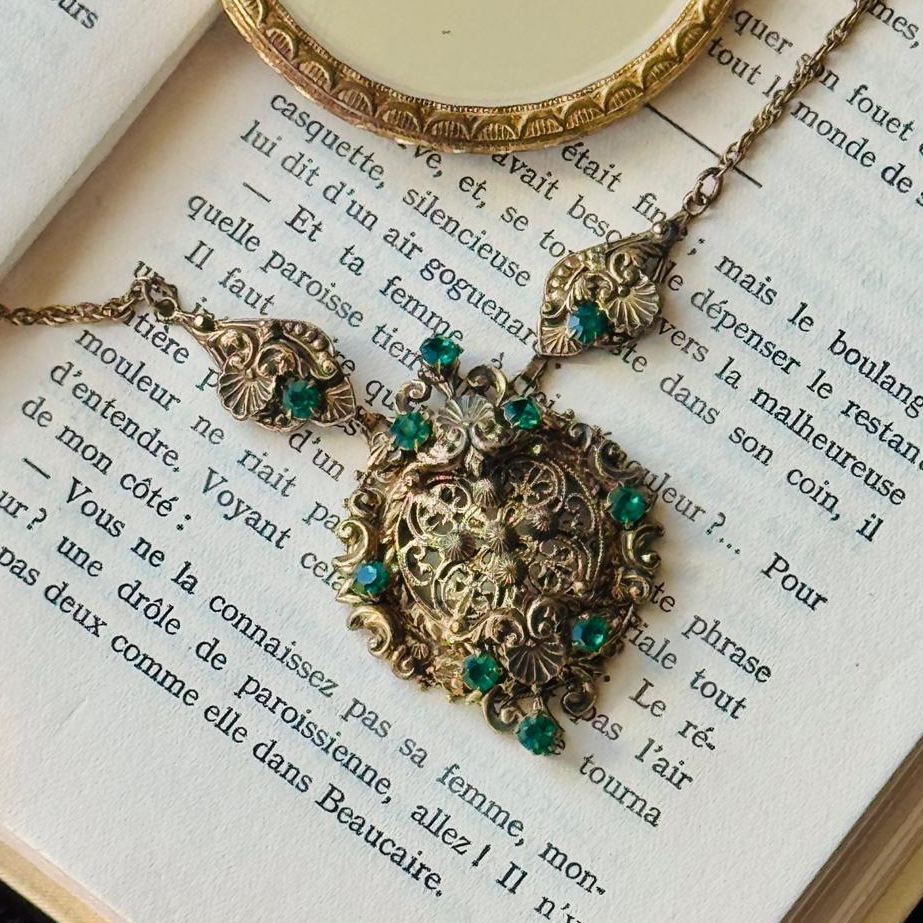Mid-Century Czechoslovakian Emerald Rhinestone Scrollwork Necklace(MT2693)
