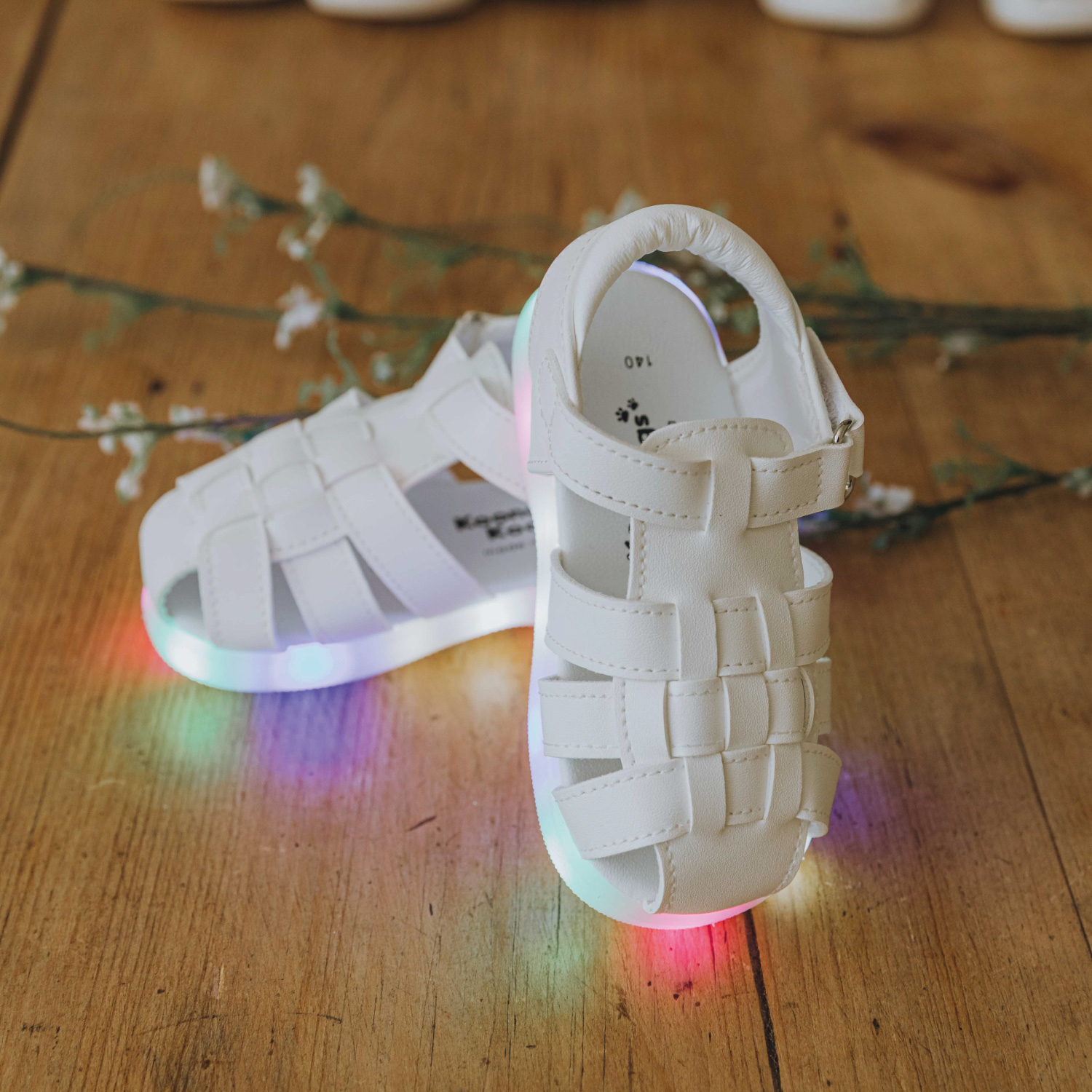 Koongs Koongs Mer LED Sandals（White）