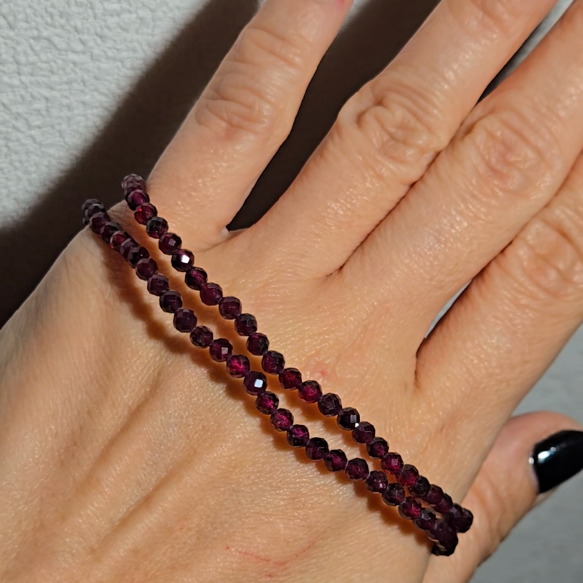 Faceted garnet 3.5mm bead bracelets - GAR154