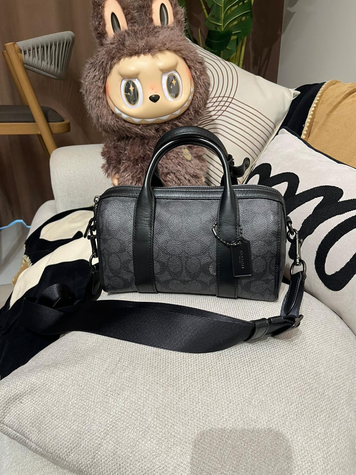 Coach Gotham Duffle 24 in Signature Boston bag 100%Authentic ,98%new ✅Dust bag