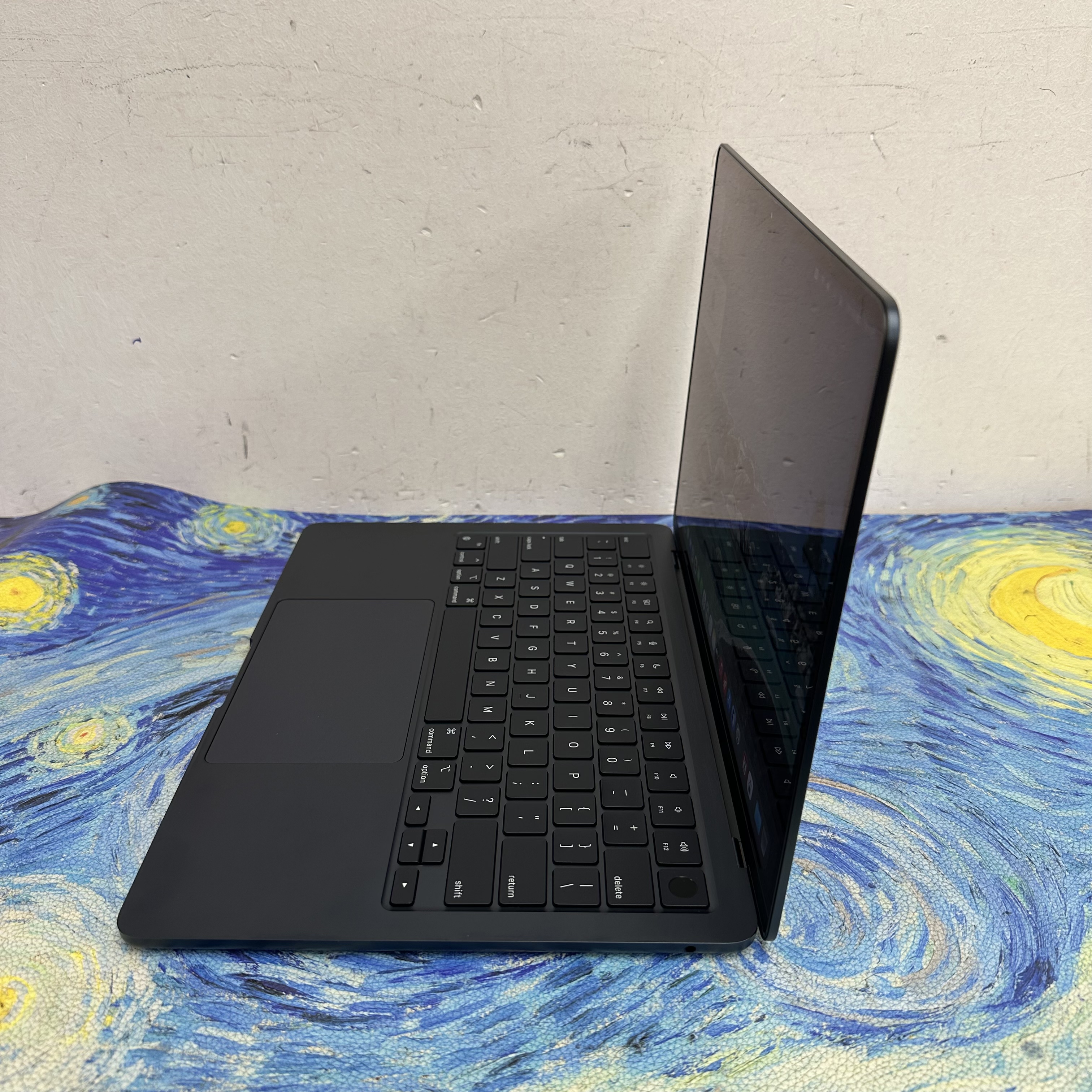 #5849 Apple MacBook Air M2 CPU 8GB Ram/256GB SSD 電99 藍色 Blue