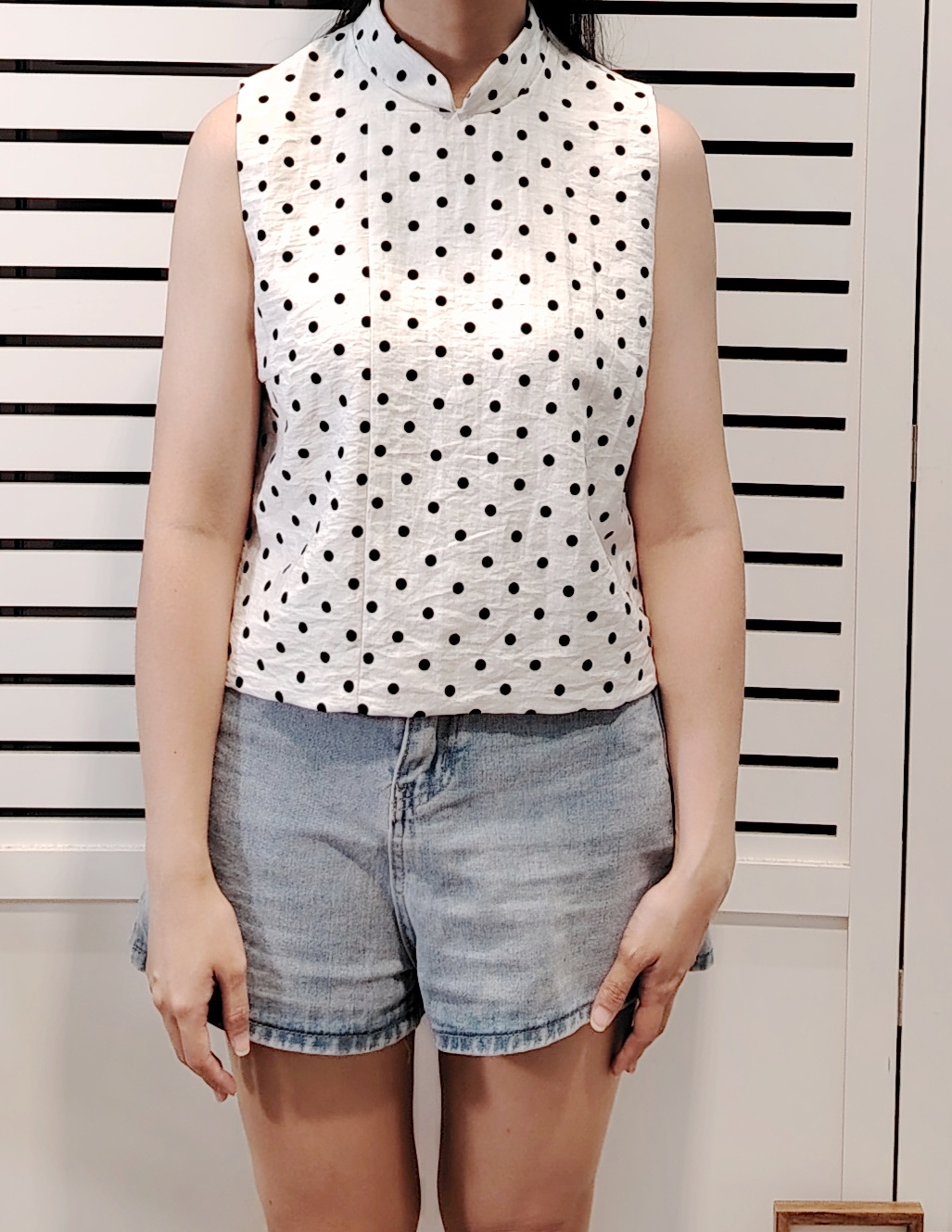 25004 Cut In A Line Polka Dot Blouse