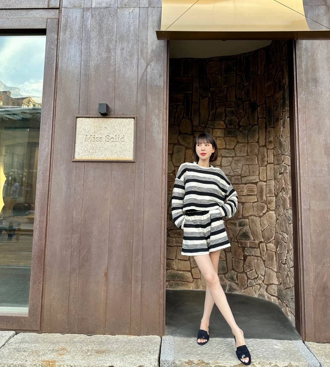 指定顏色精選優惠✨訂貨🍒Loro Piana summer charms sandal  Size 36/36.5/37.5/38/39 Color : Navy Blue (W000)