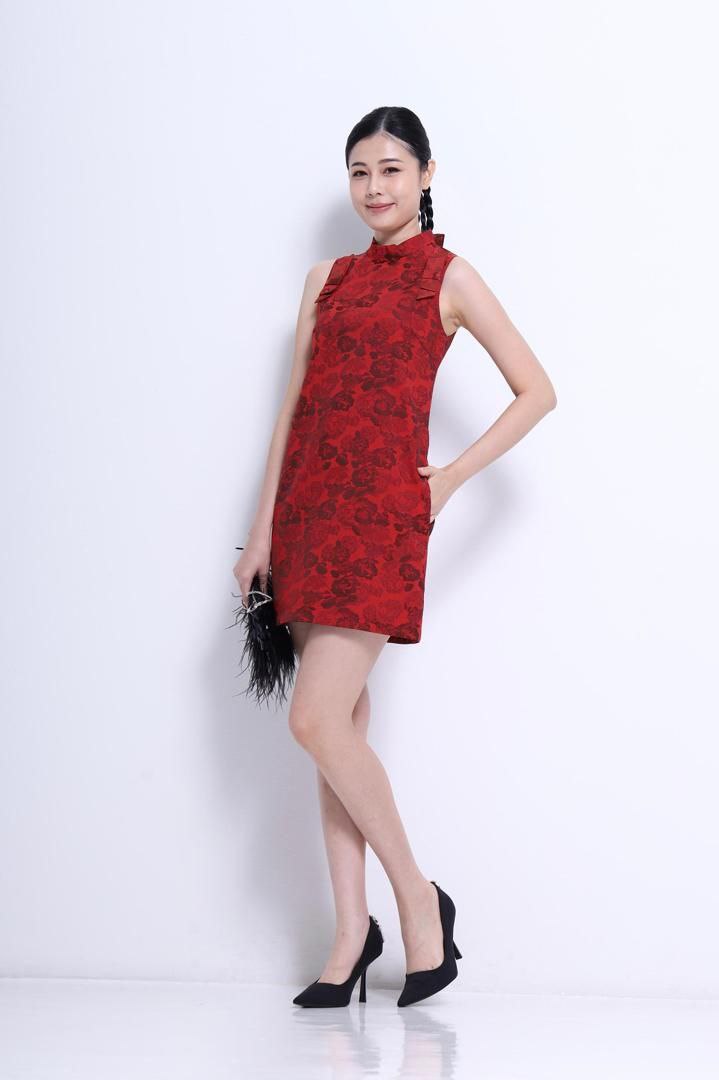 肩膀蝴蝶结🎀连身裙 2140