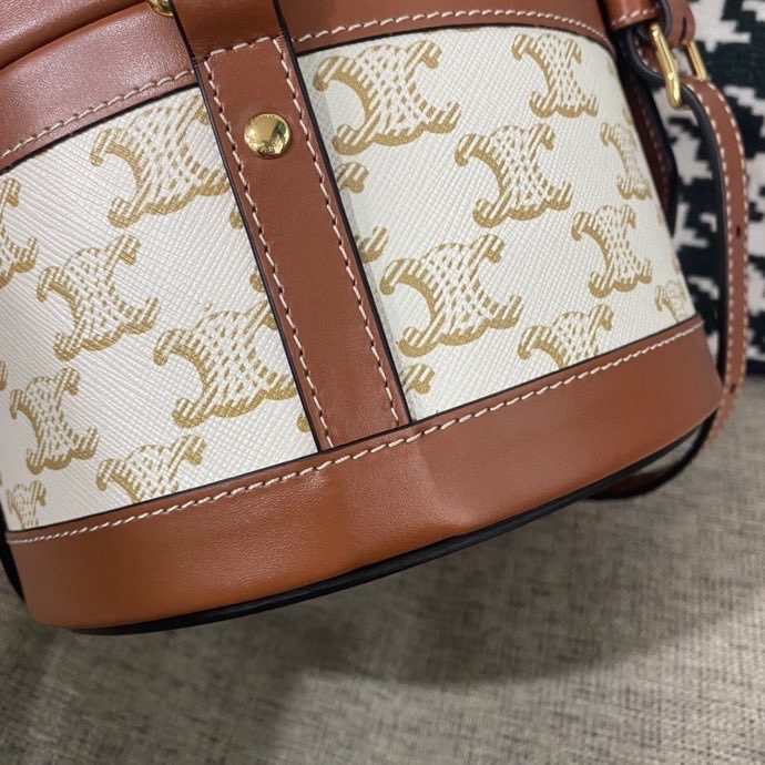 【預訂貨品】Celine經典盒子包 