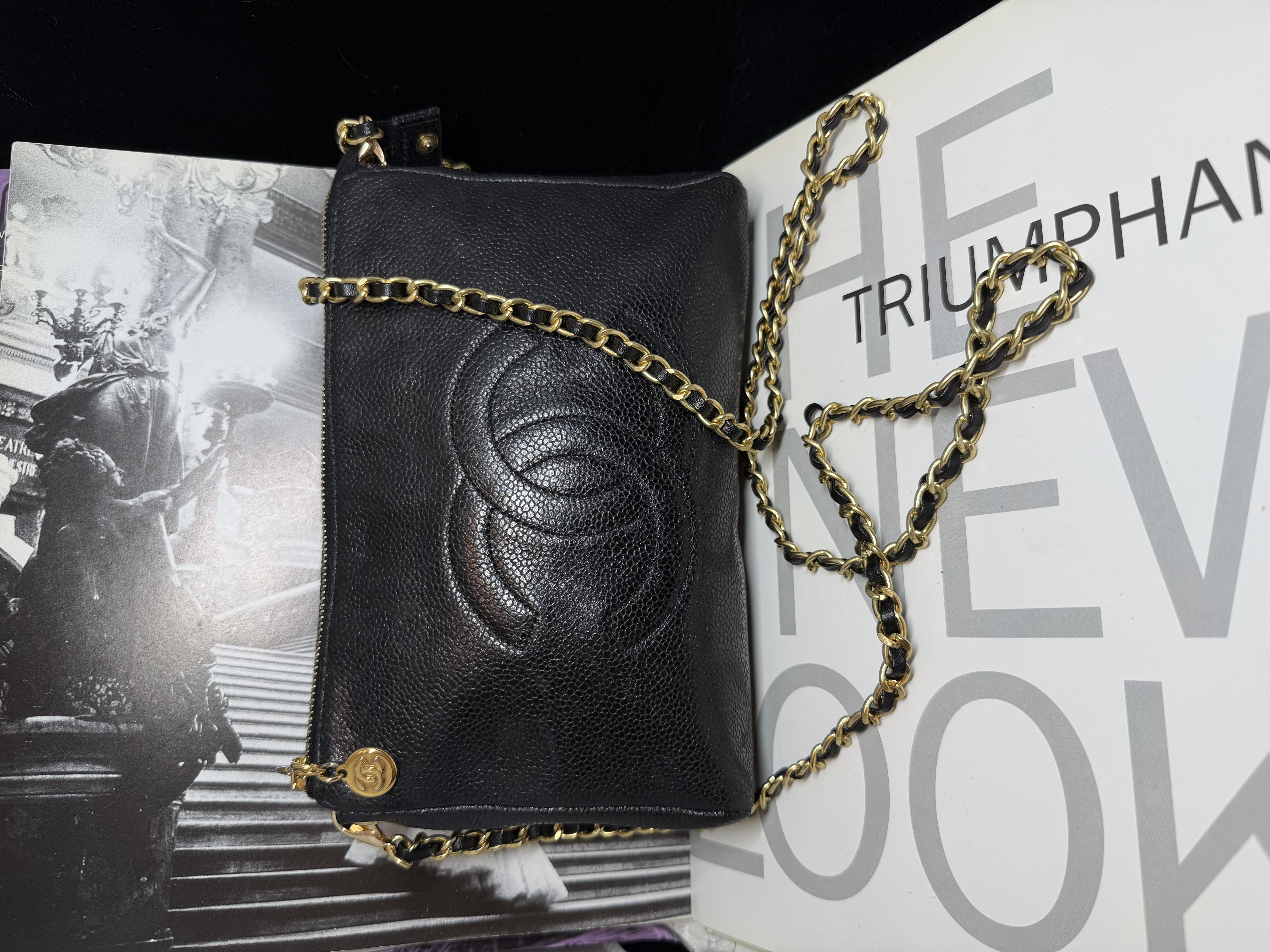 chanel cc black caviar vanity bag