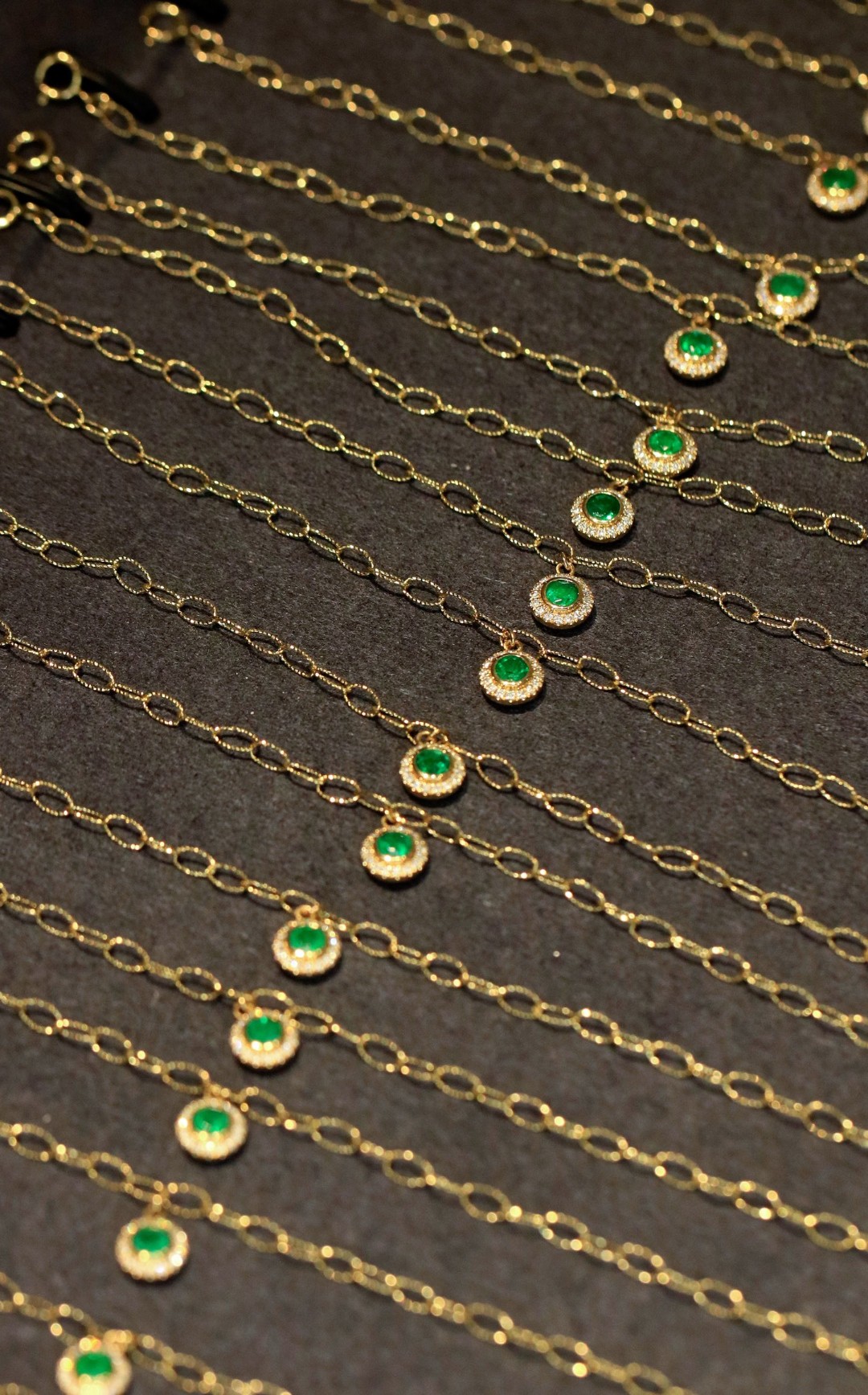 18K Emerald Diamond Bracelet 