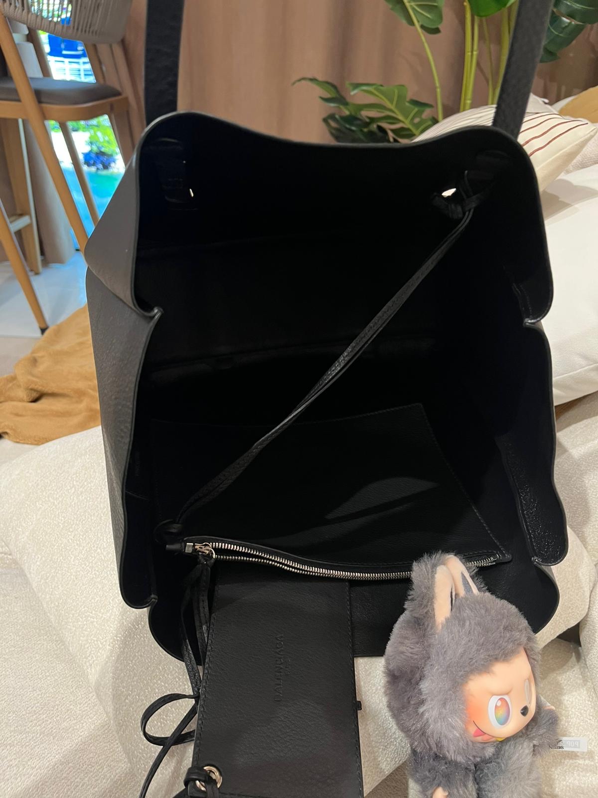 Balenciaga Everyday Tote Bag Black Calfskin 100%Authentic, 98%New ✅Dust bag