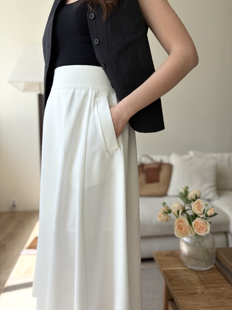 Front-Slit Midi Flare Skirt (Ivory)