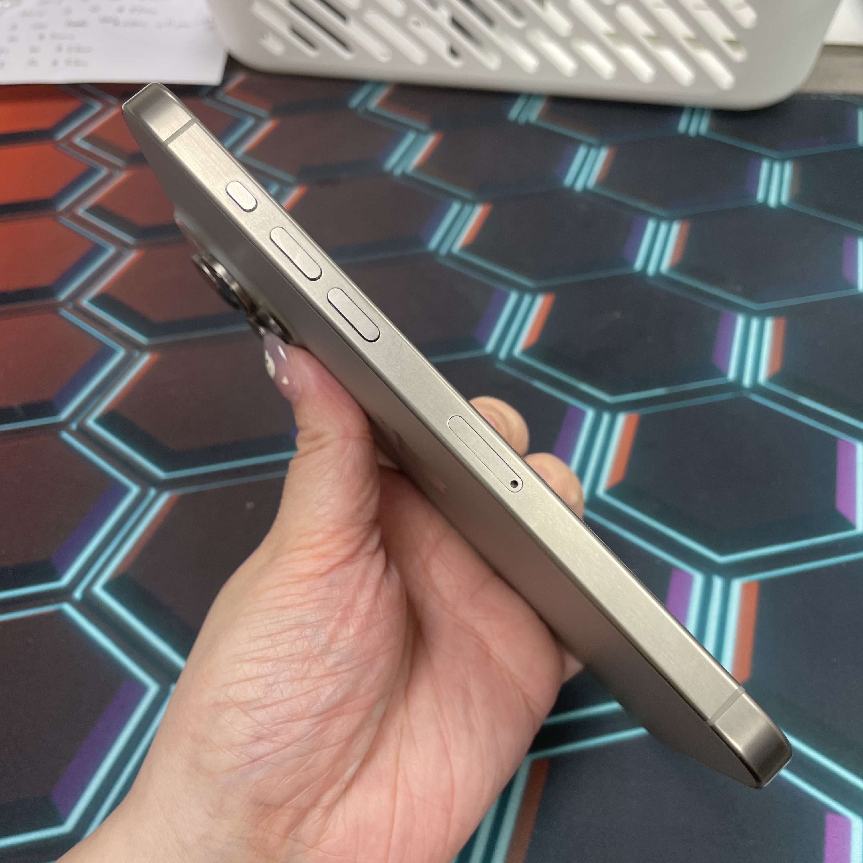 *6813 15 Pro max 勁靚機 1TB 電88 原色 gray