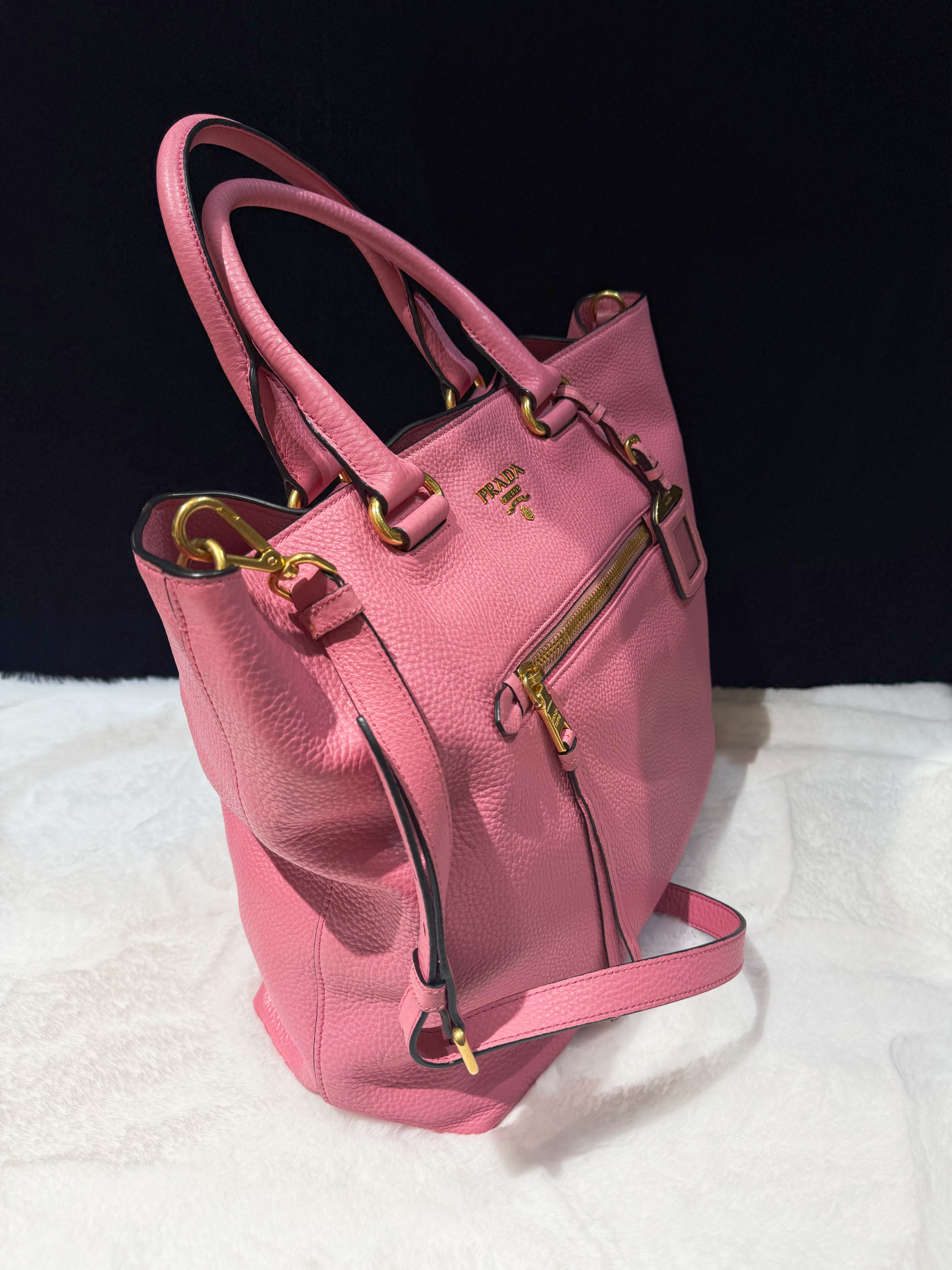 Prada leather shoppings tote pink