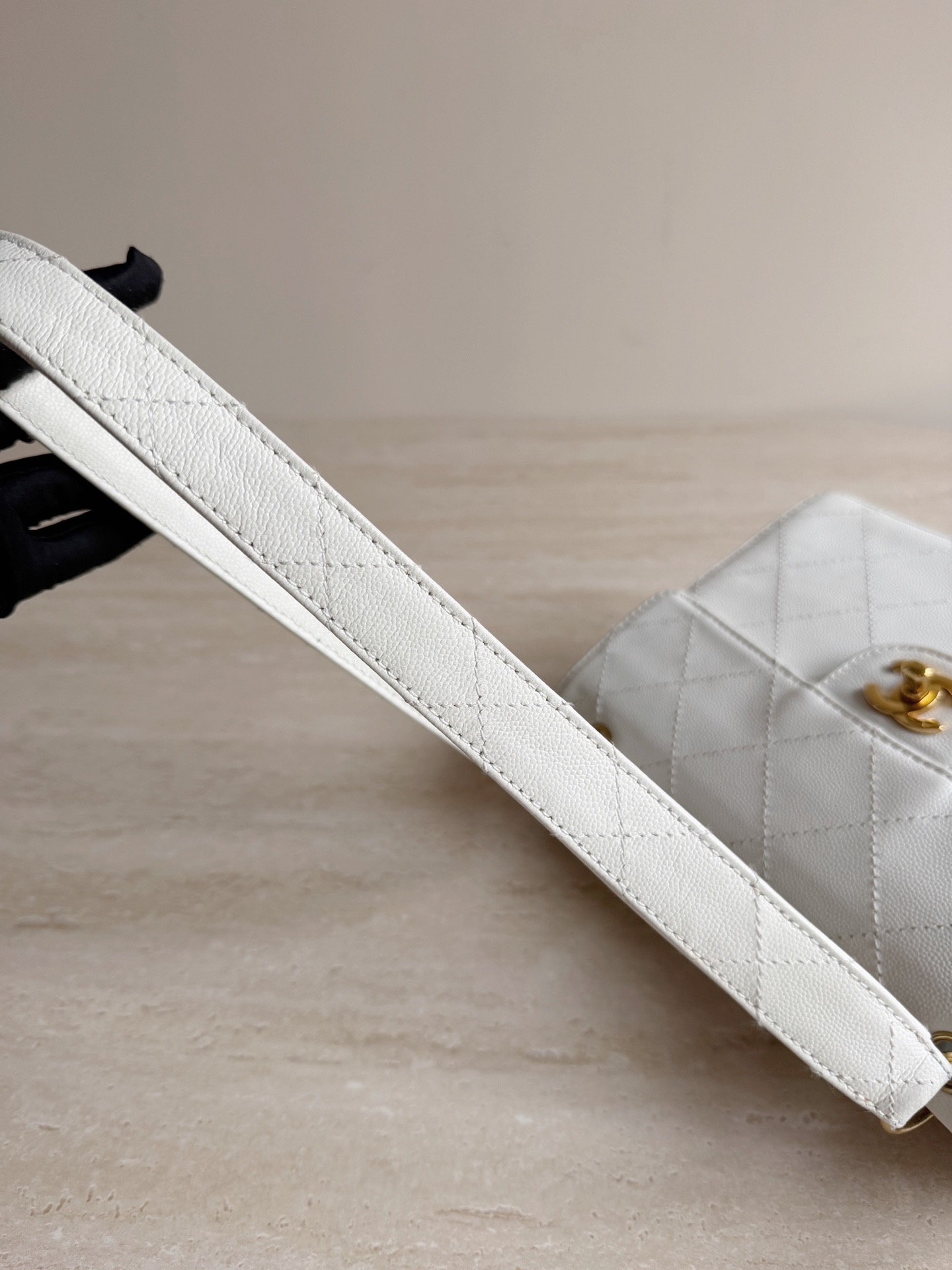 【預訂貨品】Chanel中古白色CF Kelly