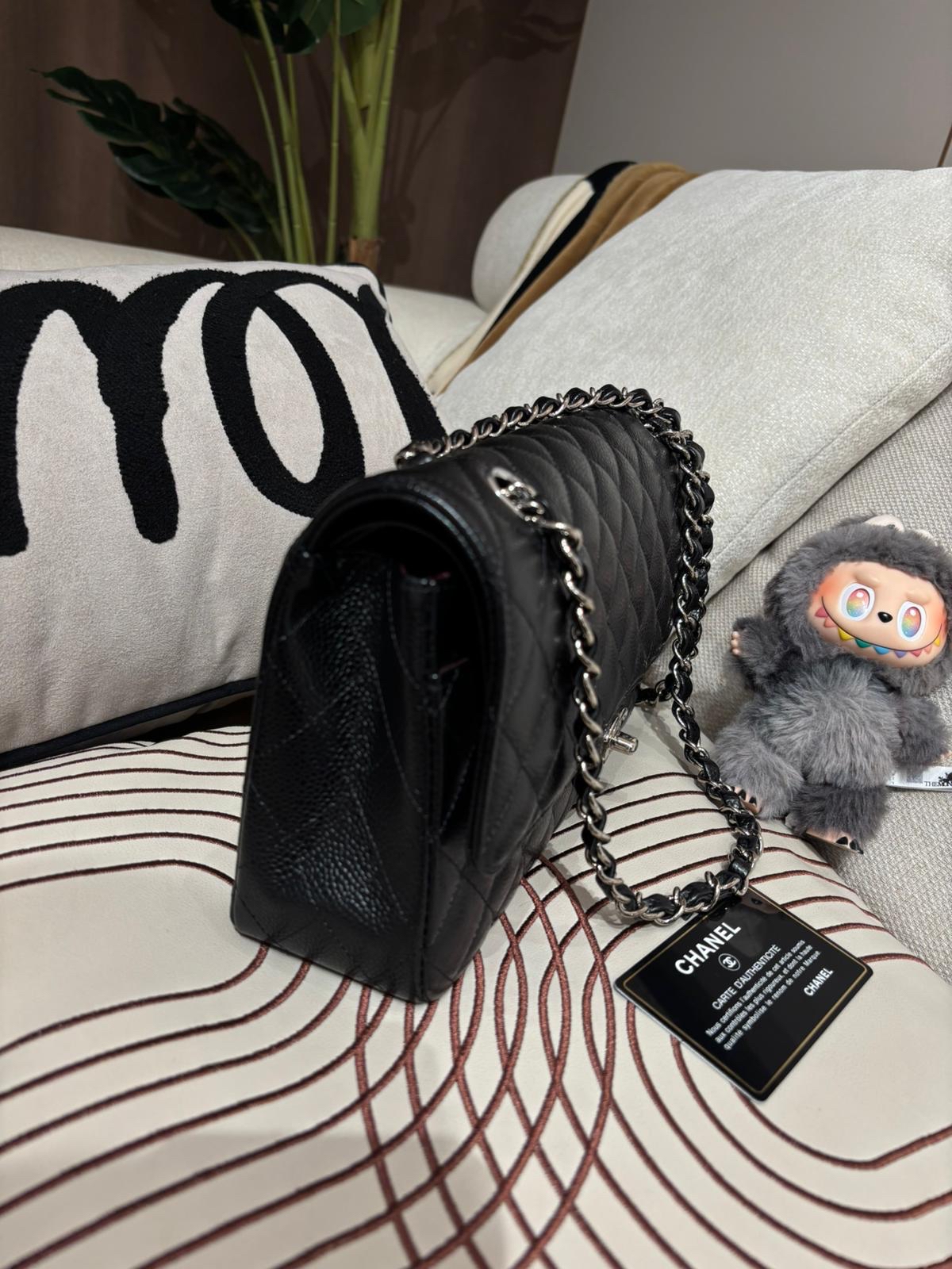 Chanel Classic 25cm A01112 黑色荔枝牛皮銀扣 100%Authentic, 98%New ✅26Card ✅Dust bag✅Box