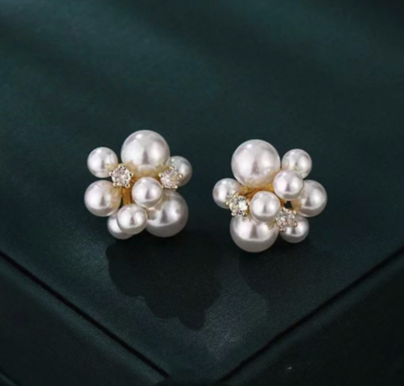 Cluster Bloom Studs