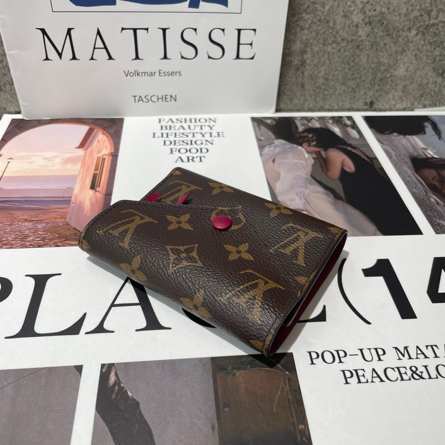 【預訂貨品】LV 紅色豆豆銀包