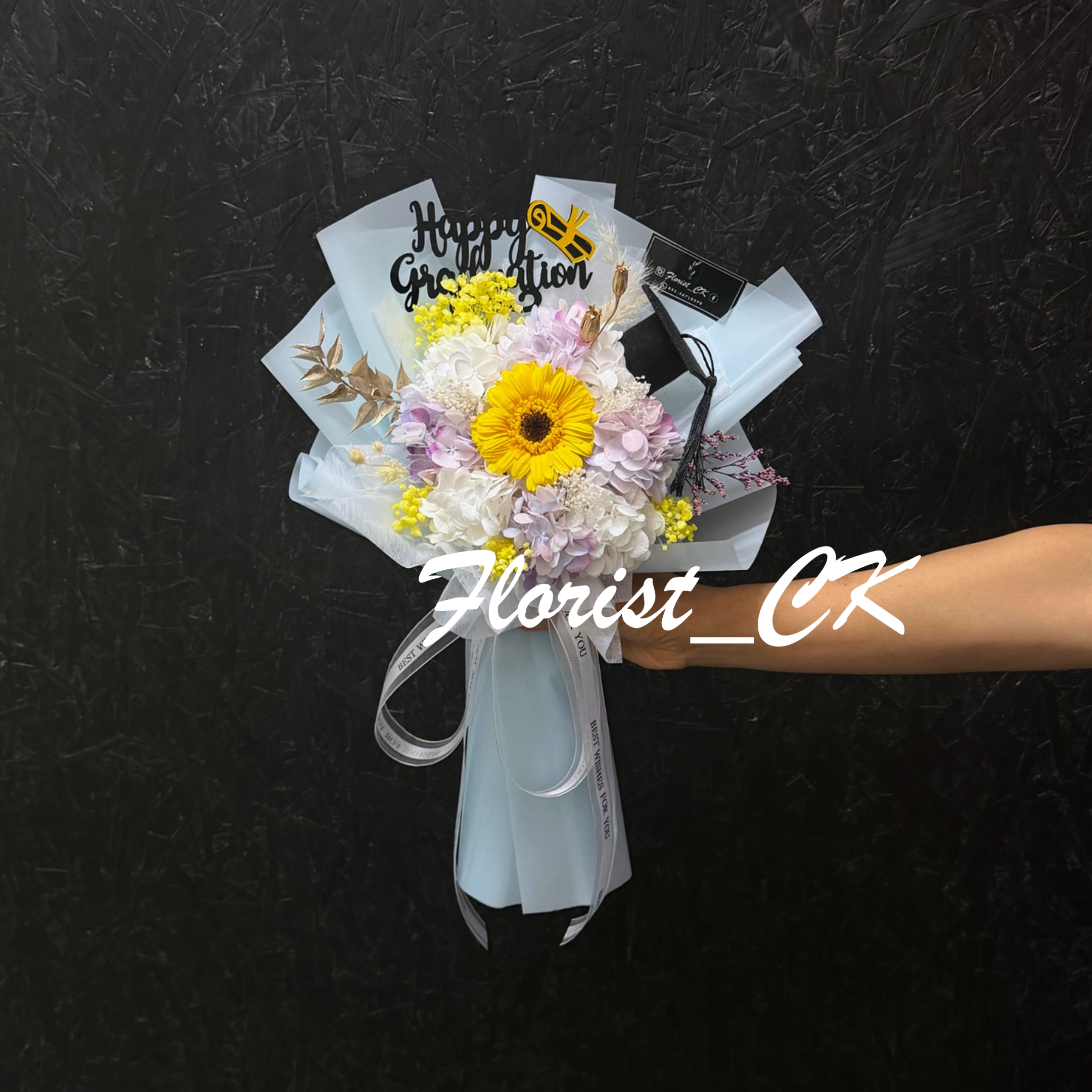 Cozy 淺藍花紙款｜畢業之選｜永生太陽花花束 (預訂款)