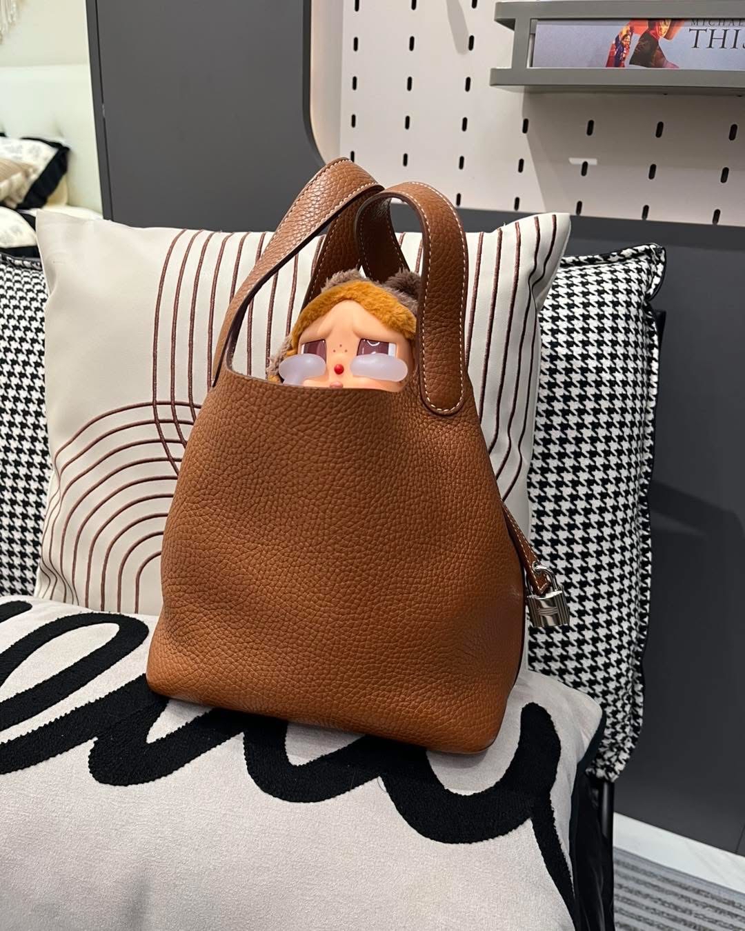 Hermes picotin 18,STAMP A,GOLD  ,100%Authentic,98%new ✅key lock✅dust bag✅box