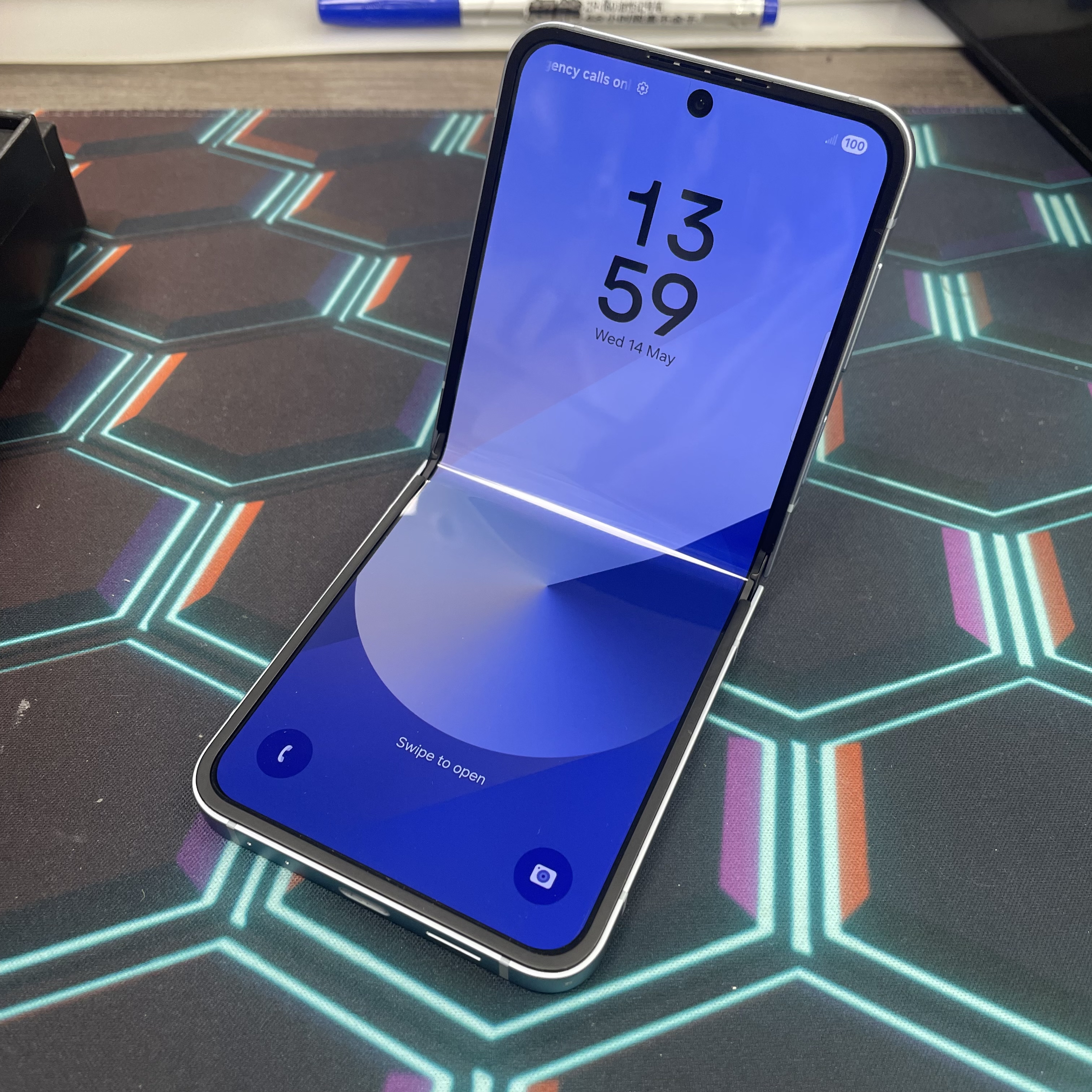 *6797B Galaxy Z Flip 6 勁靚機 12+256GB 藍色 blue 國際版