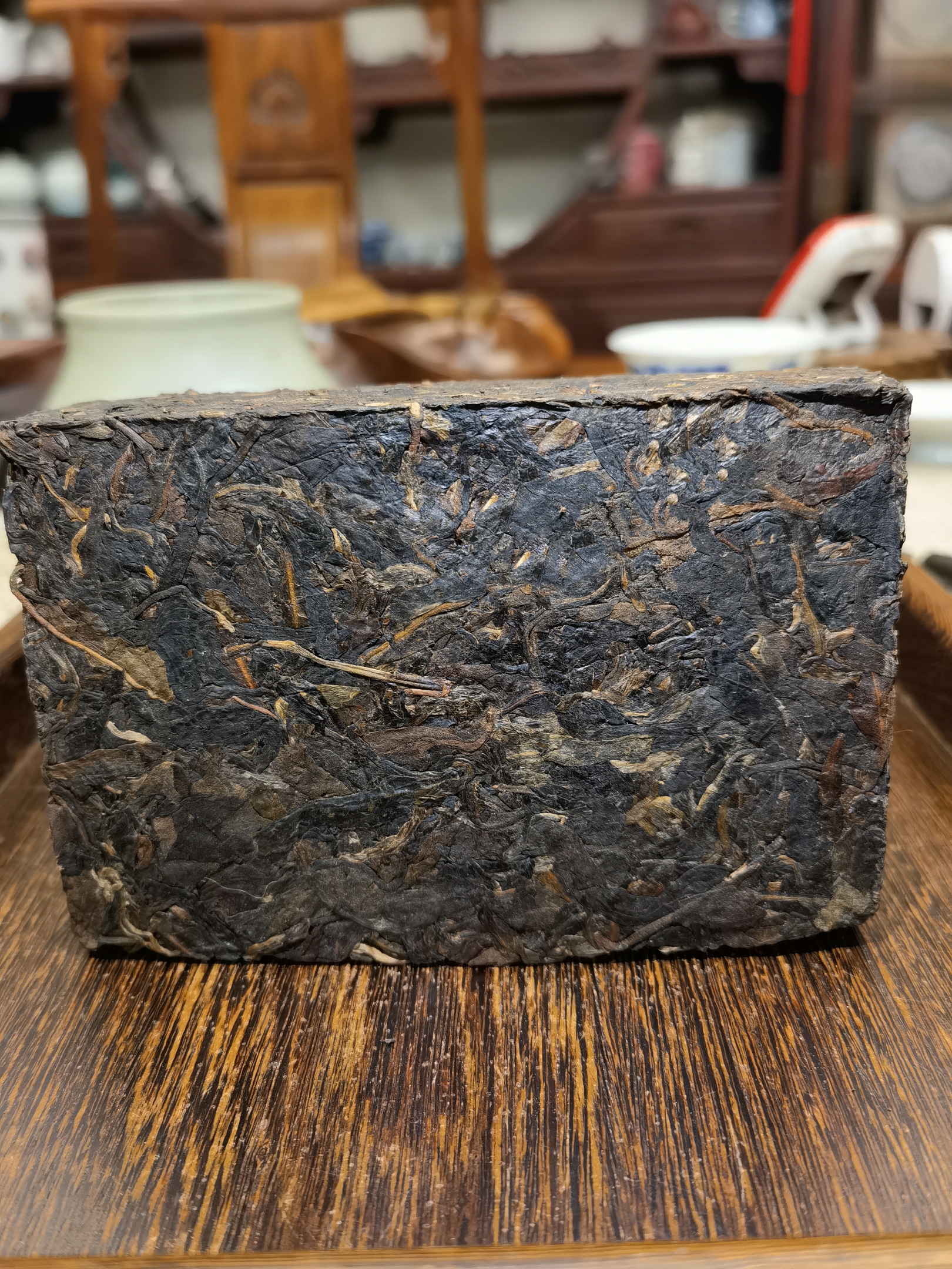 2009年 生態班章磚（大葉)