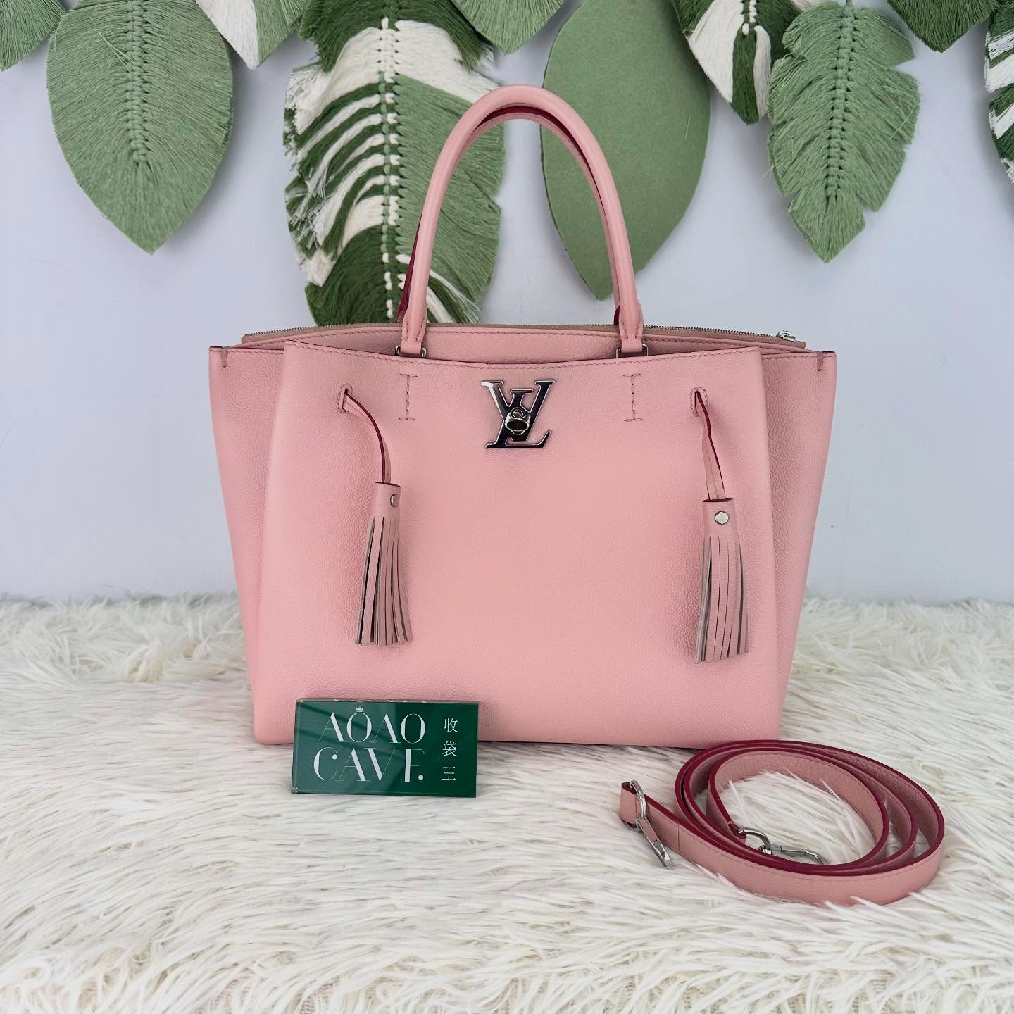 LV 🤍PRE OWNED LOCKMETO 櫻花粉色 Tote Bag 🩷