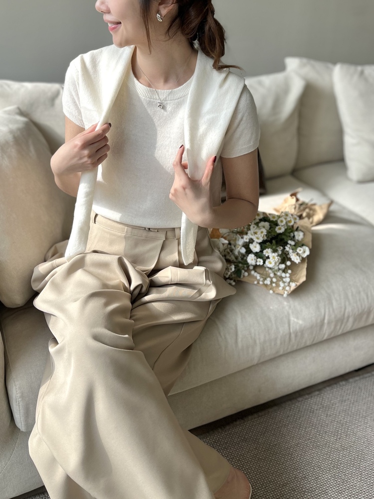 The Frenchie Top with Cape (Ivory)