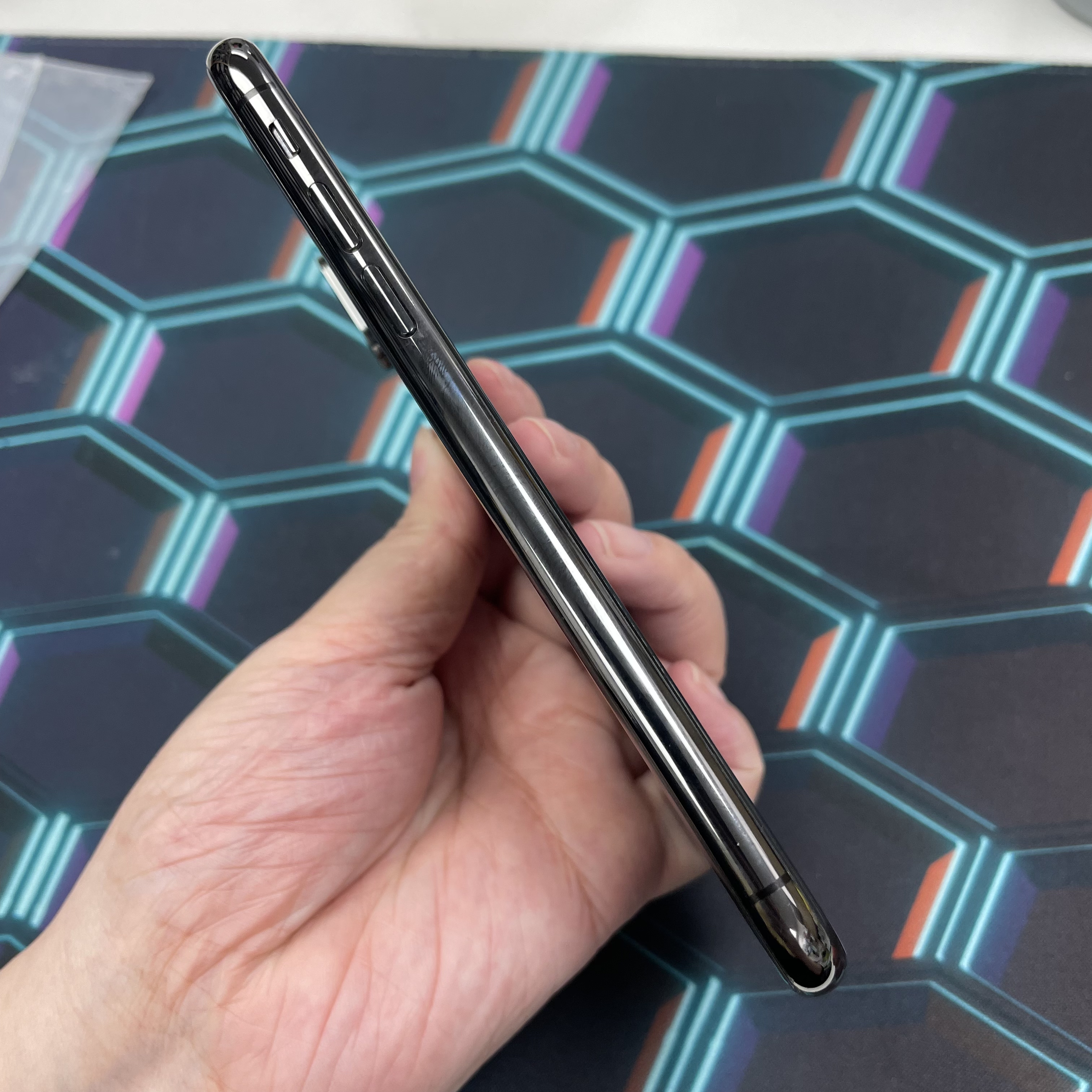 *6134 X 超靚機 64GB 電82 黑色 black