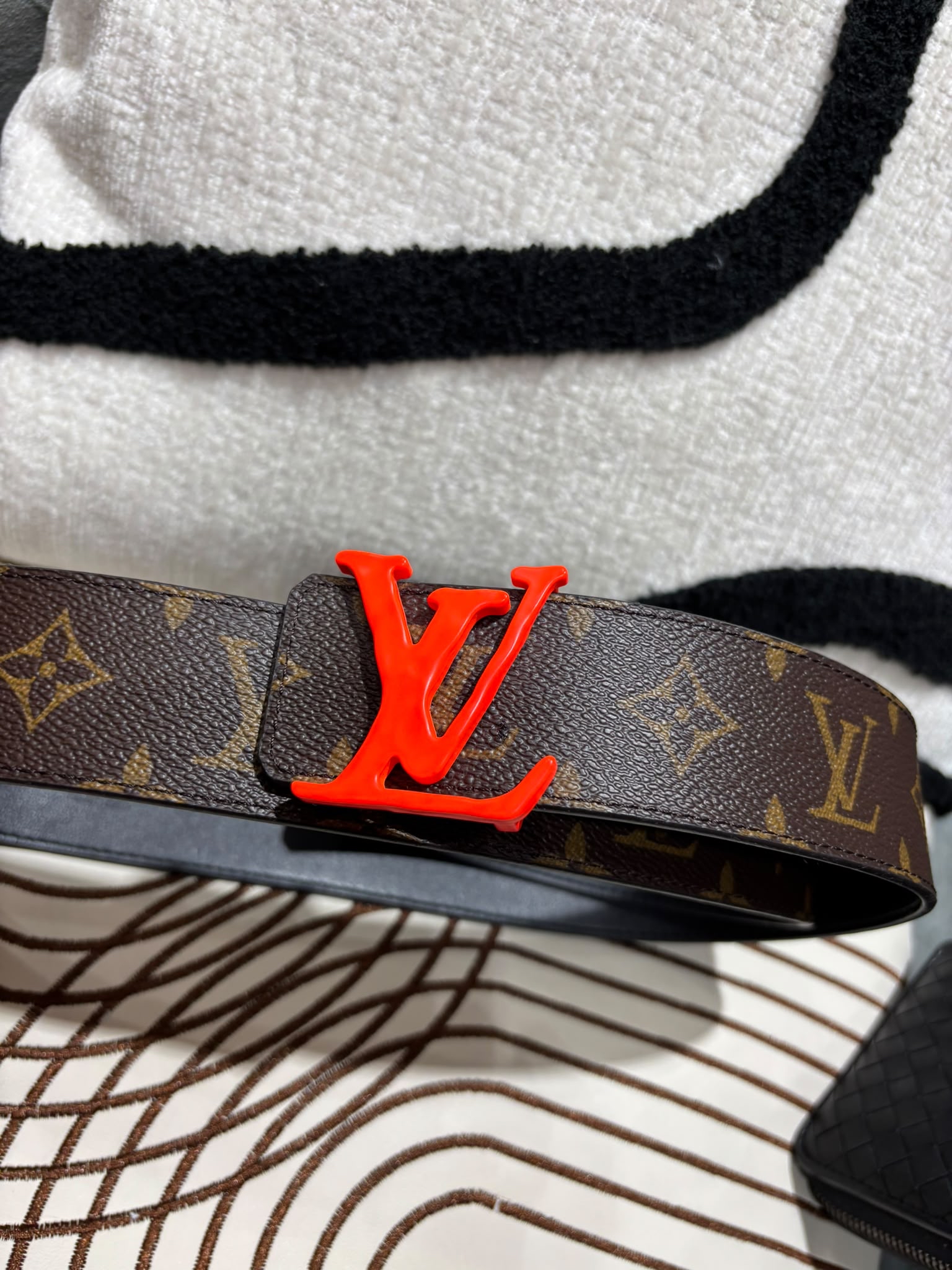 LV Logo Buckle Monogram Belt 85碼皮帶 MP216 100%Authentic ,99%new✅dust bag 