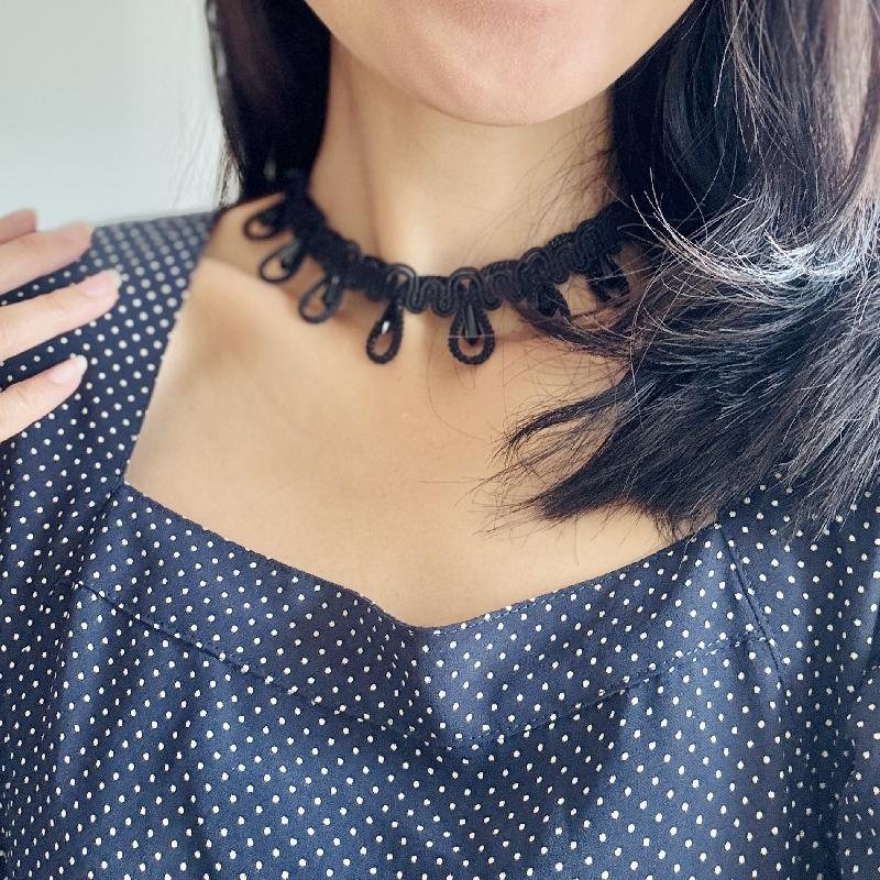 Vintage German Gothic-Inspired Glass Bead Embellished Choker(NZ078)