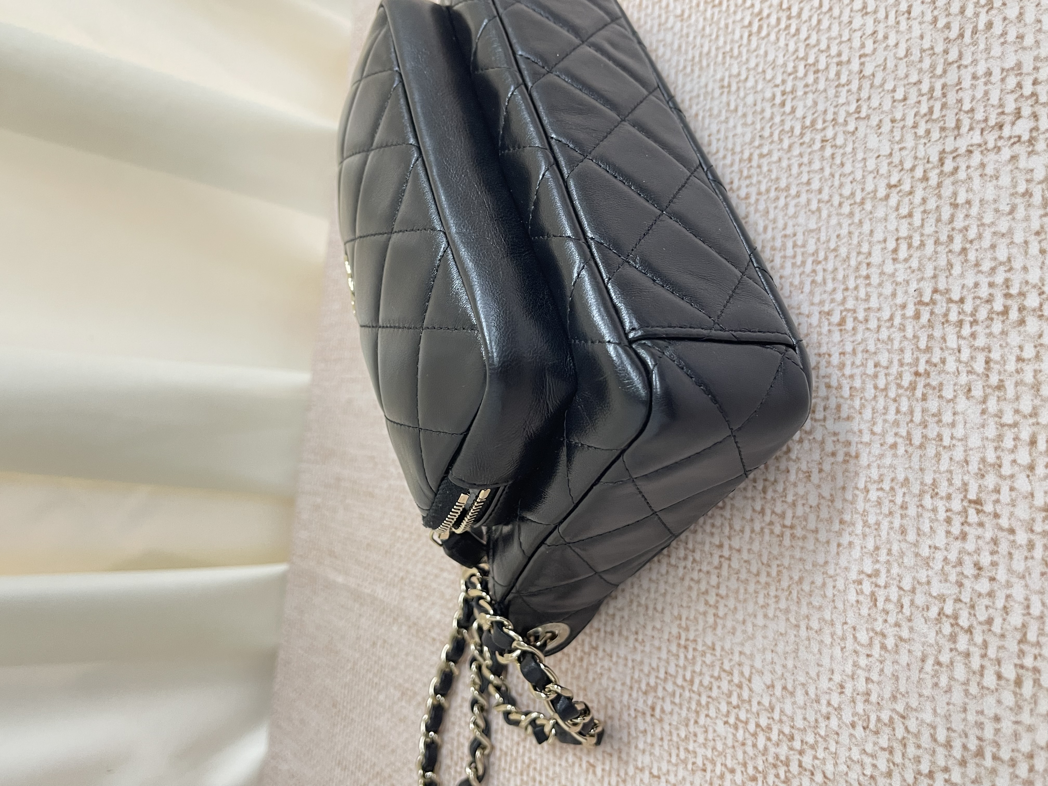 Pre-owned Chanel Camera Bag/ Product Code: 26031310