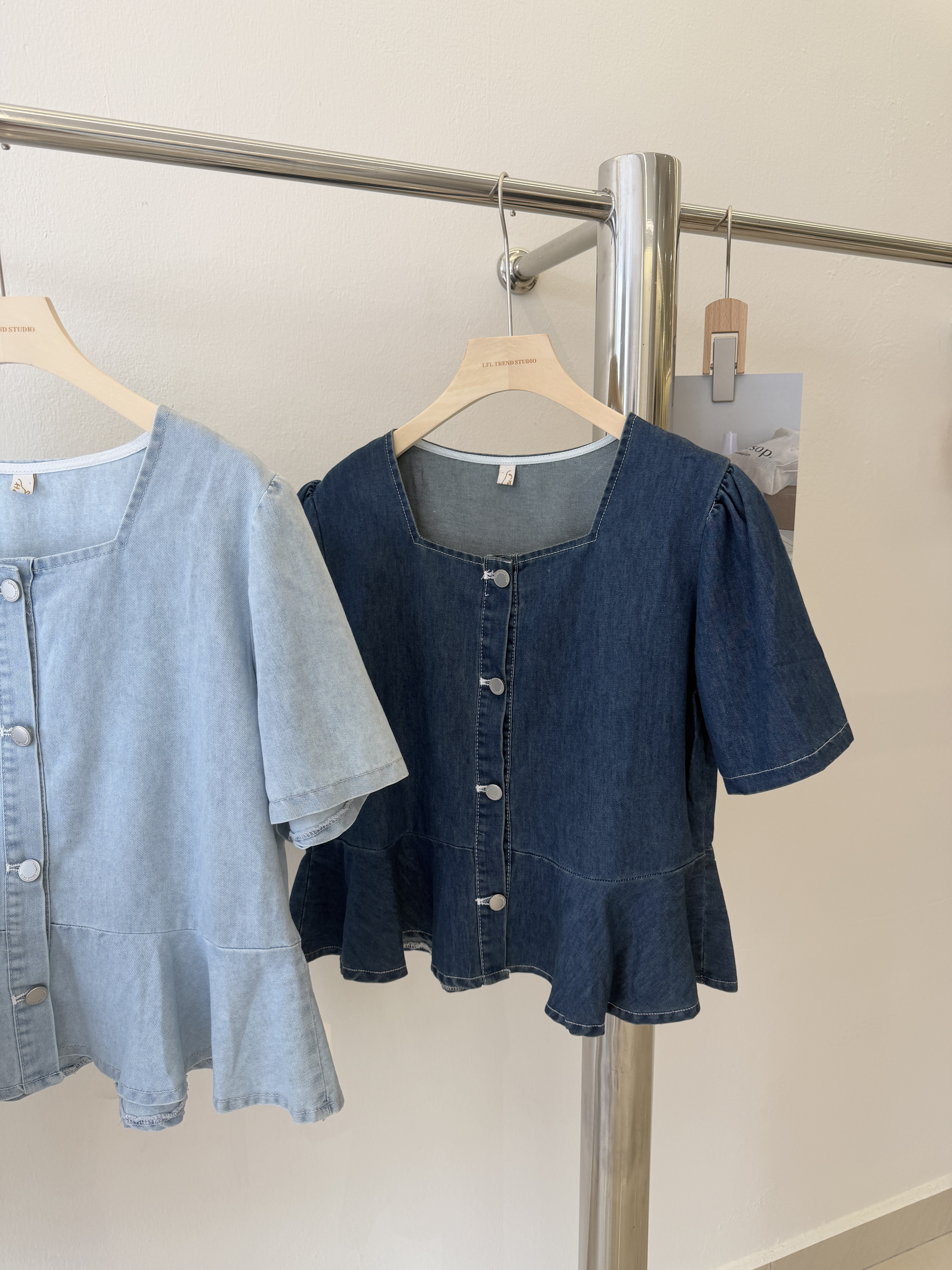 6514 气质荷叶边牛仔上衣