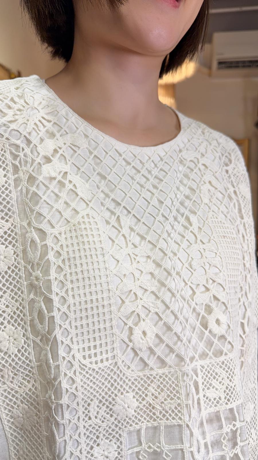 PKT 2658 Full Off White Emb Top