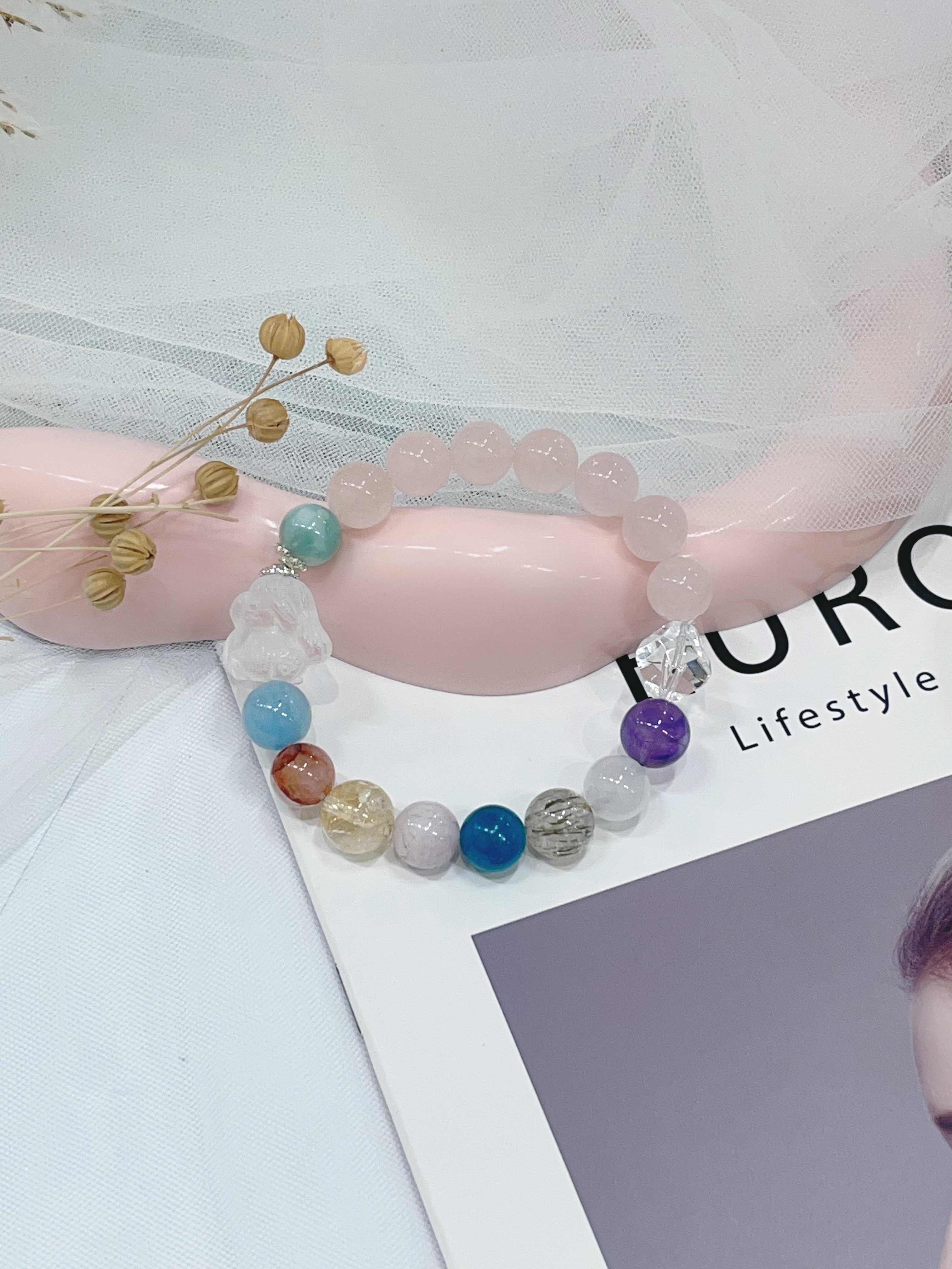 🐰 遮眼大耳兔 × 粉水晶 × 多宝水晶手串  Clear Quartz Bunny & Rose Quartz & Mixed Crystals｜10mm