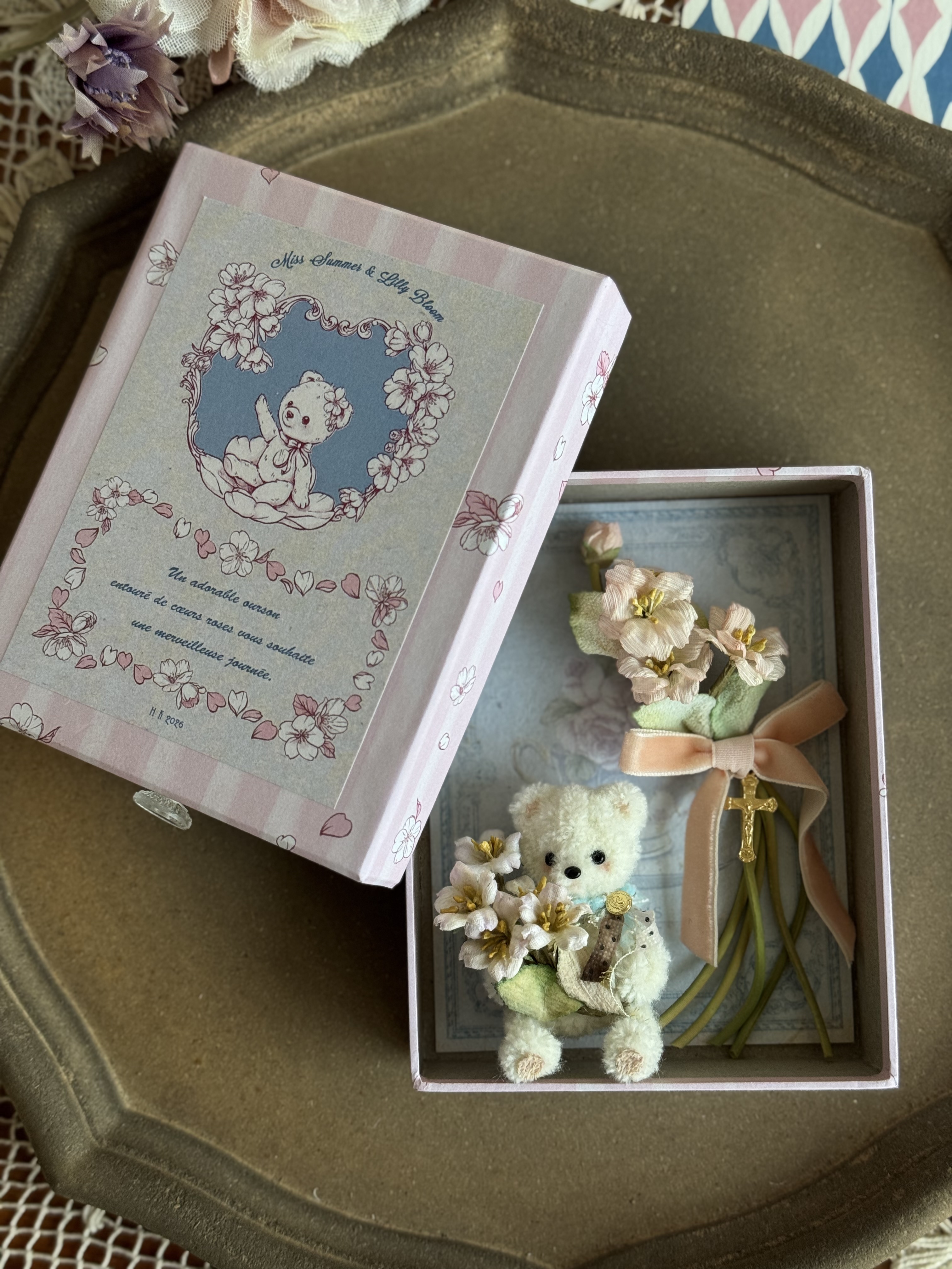 Lilly Bloom x Miss Summer - Collab box set 櫻花小熊胸針組合B