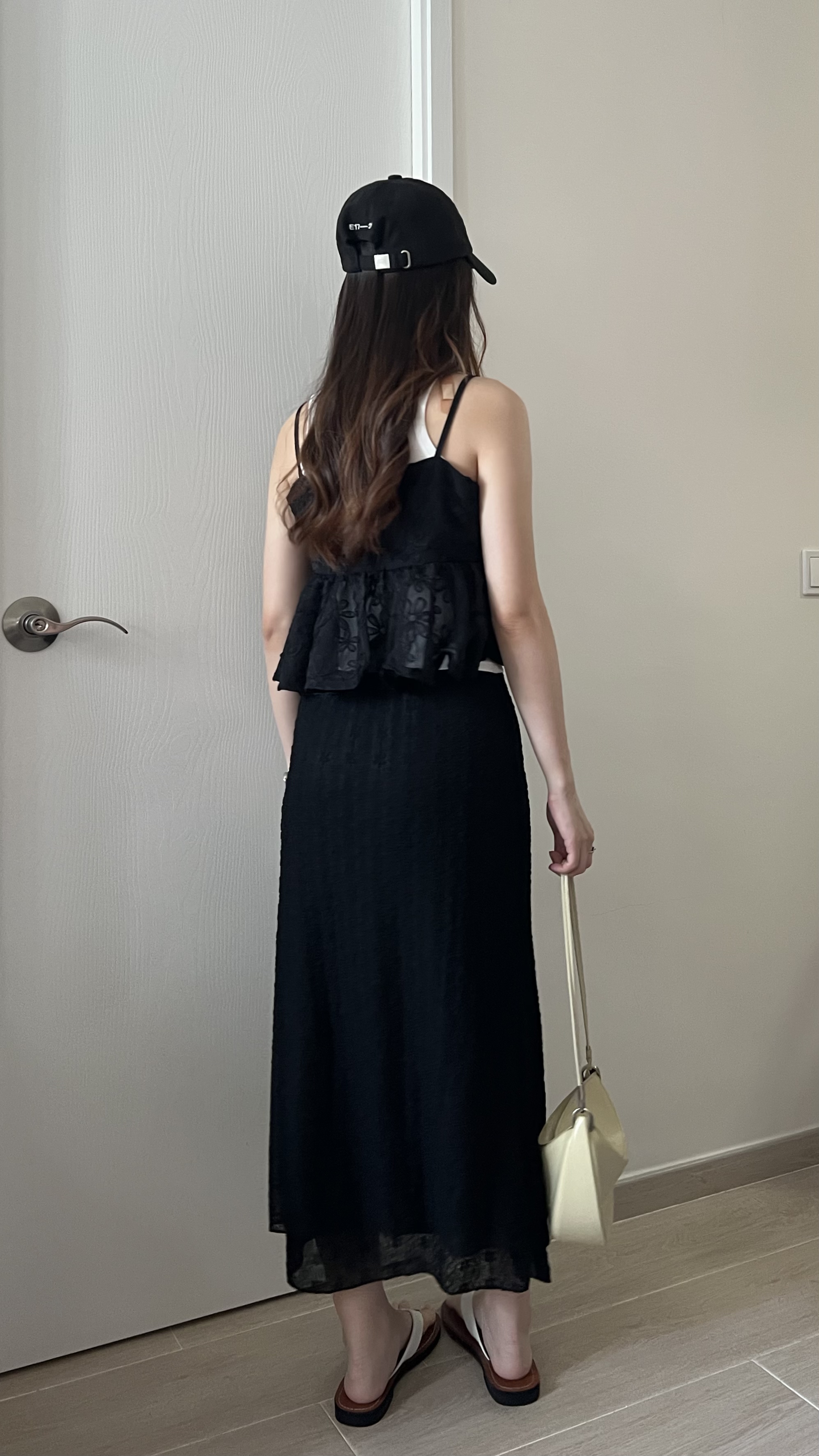 甜價仙氣花花兩穿吊帶背心 黑色