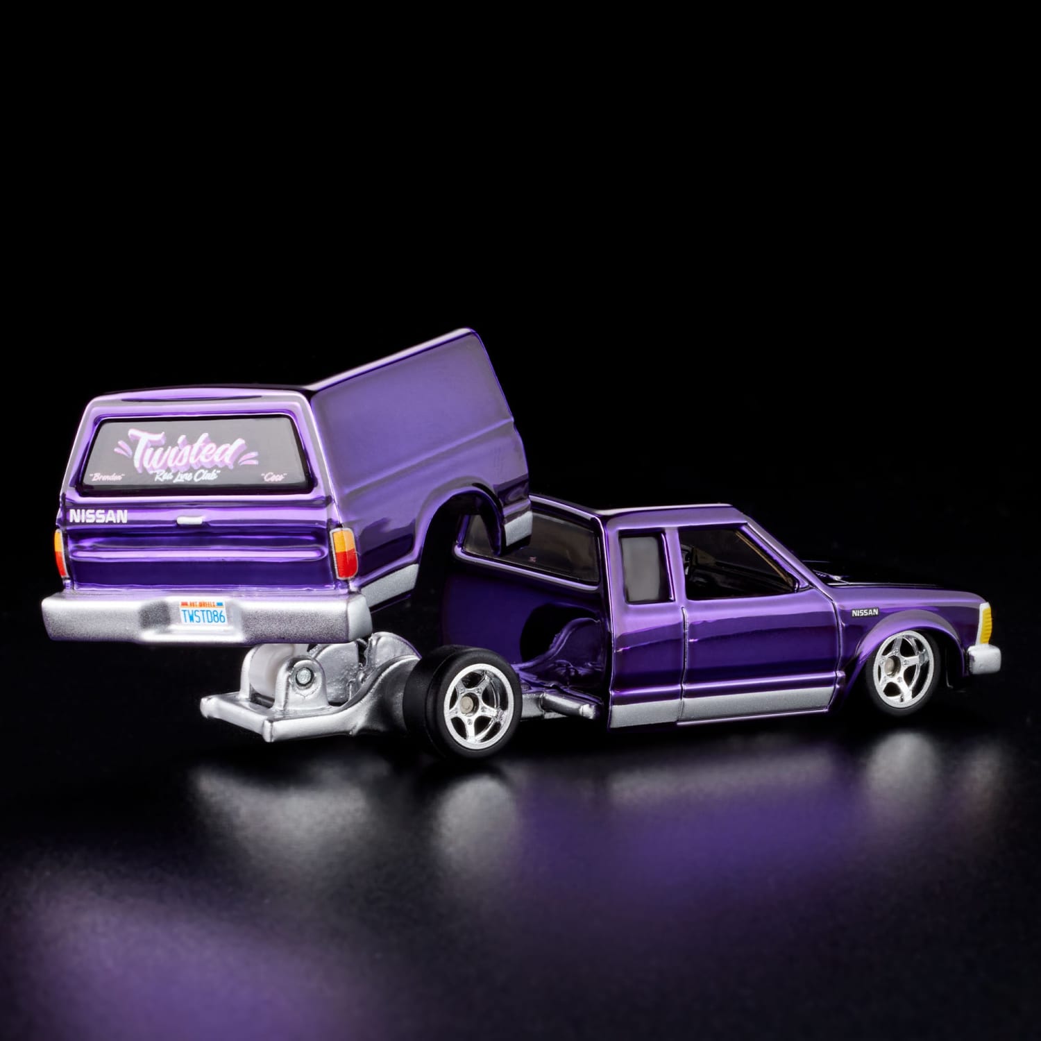 Hot Wheels RLC 1986 Nissan 720 King Cab Hotwheels Red Line Club